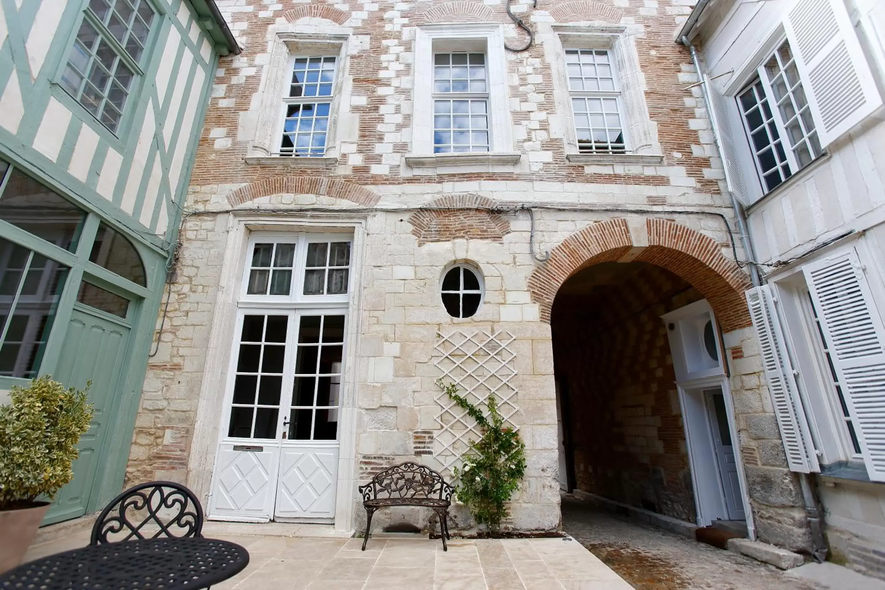 Deluxe Apartment in Hotel Saint Georges Deluxe Apartment in Hotel Saint Georges