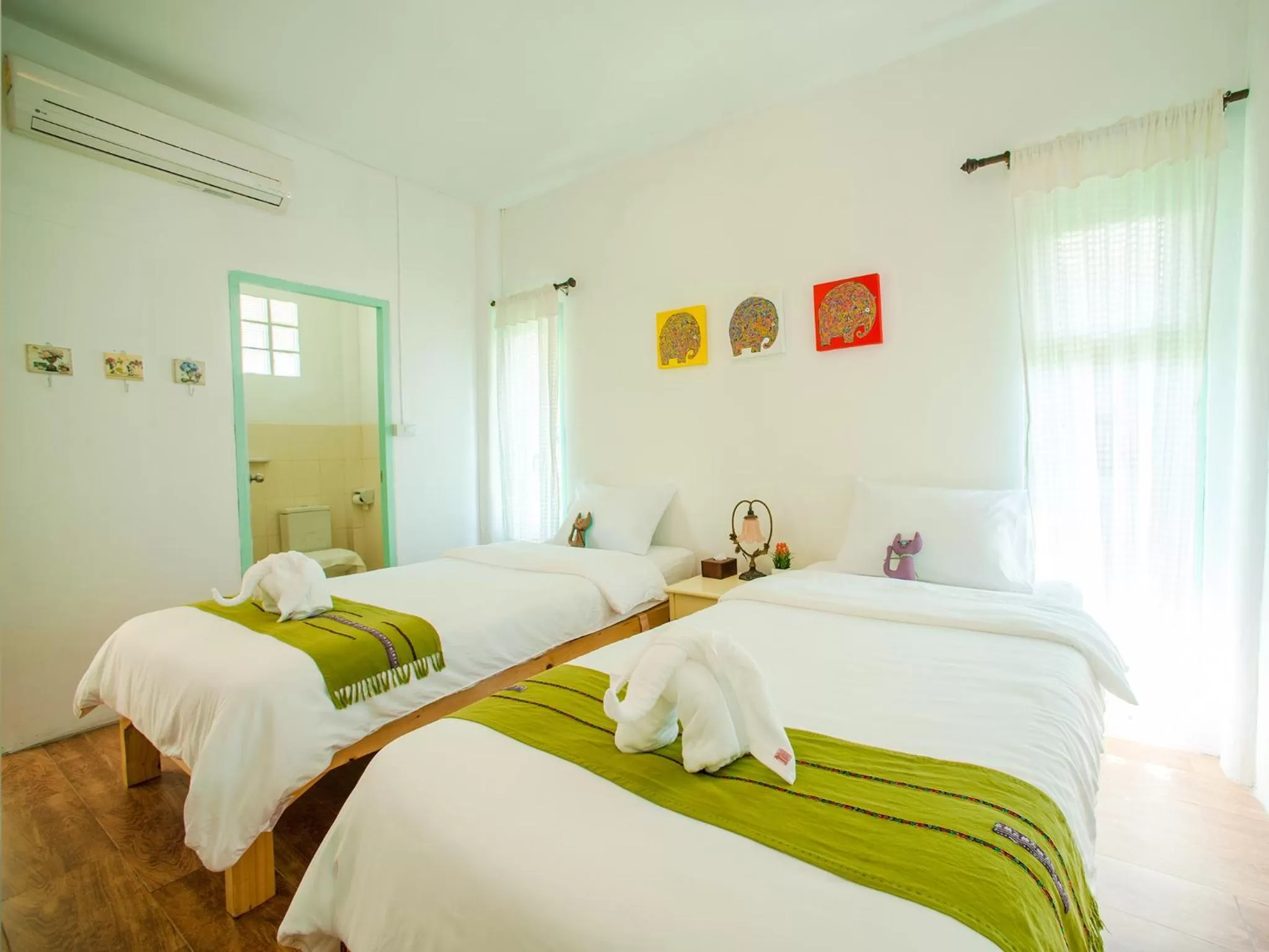 Bedroom, Bed in Baan Chokdee Pai Resort