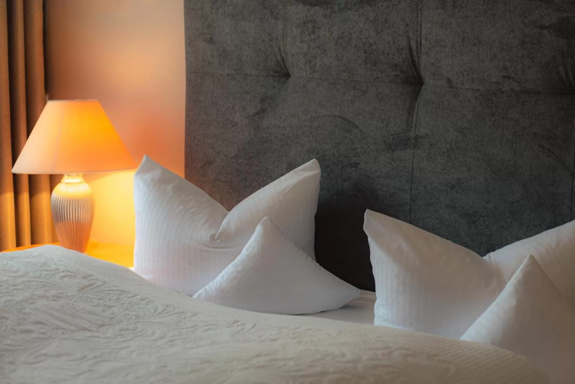 Photo of the whole room, Bed in Hotel Das Kleine Ritz