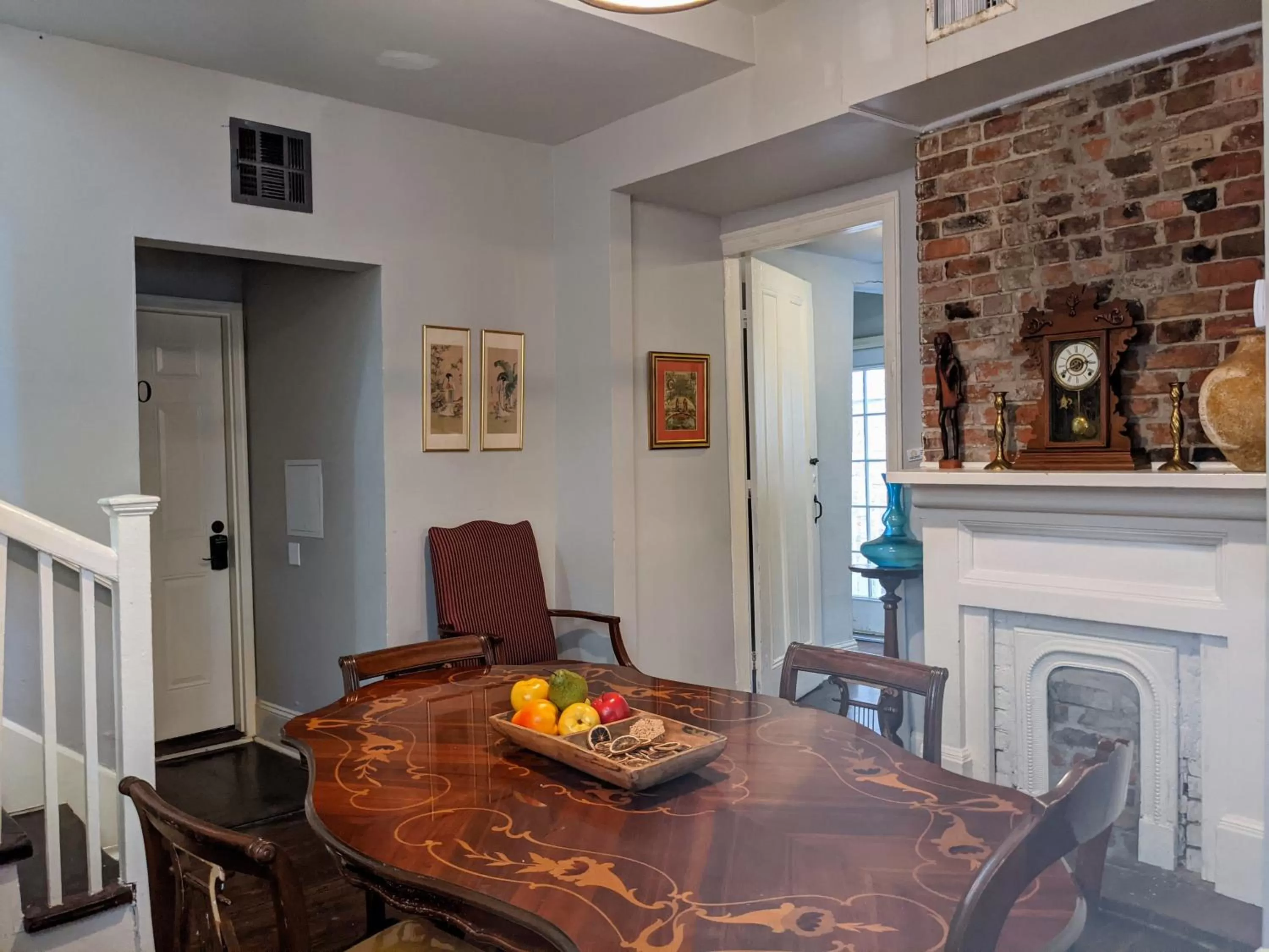 Communal kitchen in Balcony Guest House