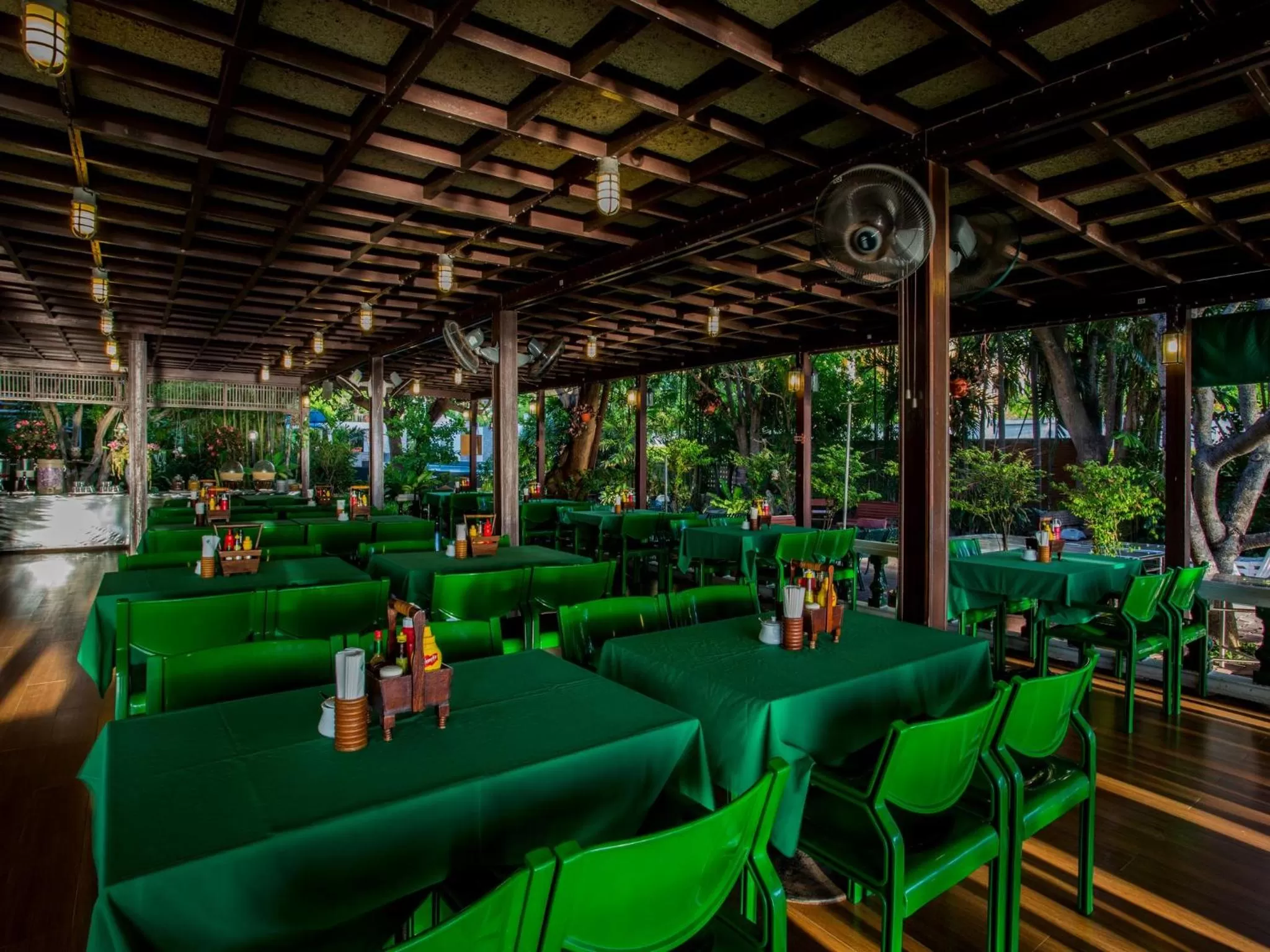 Lounge or bar in Sailom Hotel Hua Hin - SHA Extra Plus