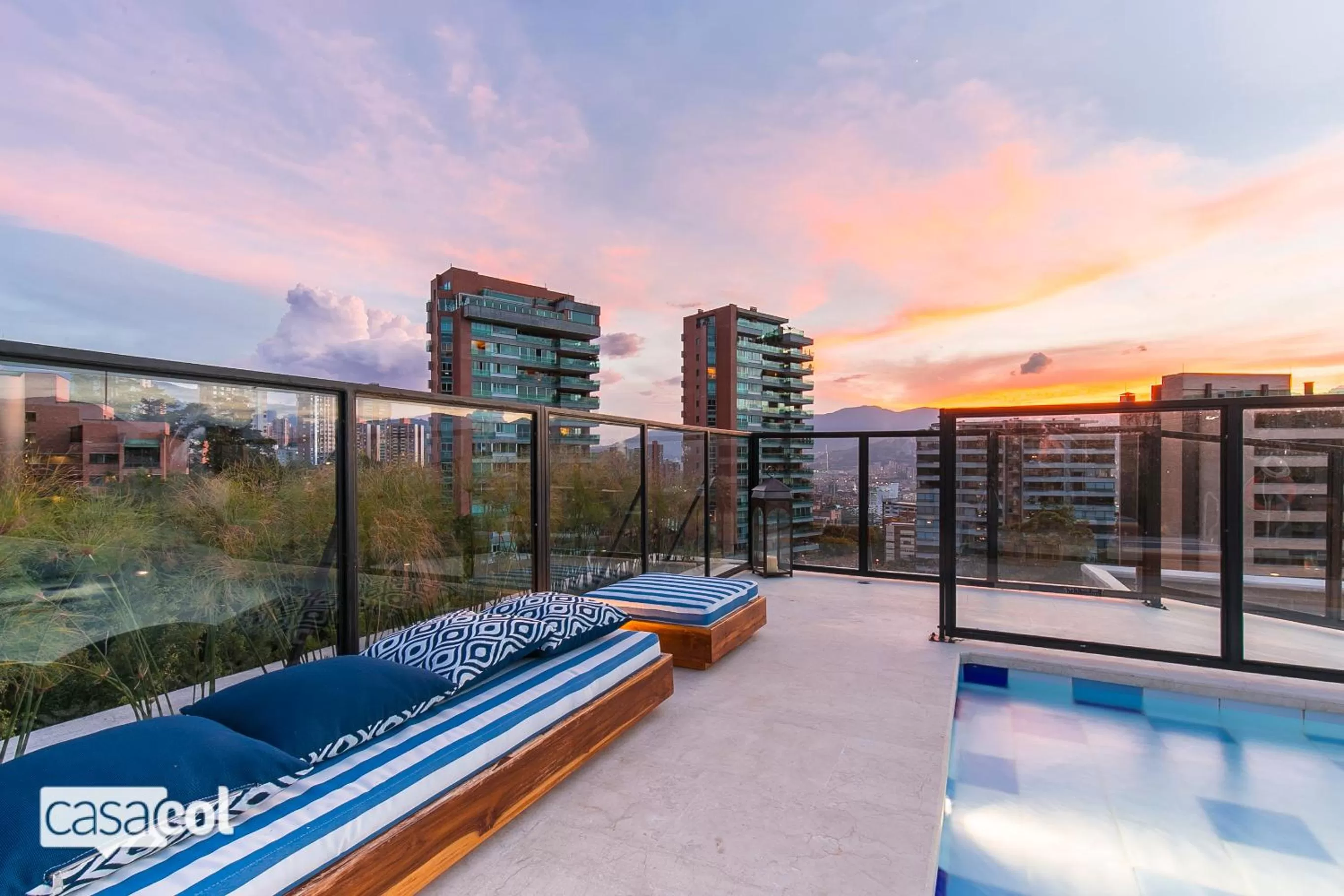 Swimming Pool in Loma Verde Aparthotel