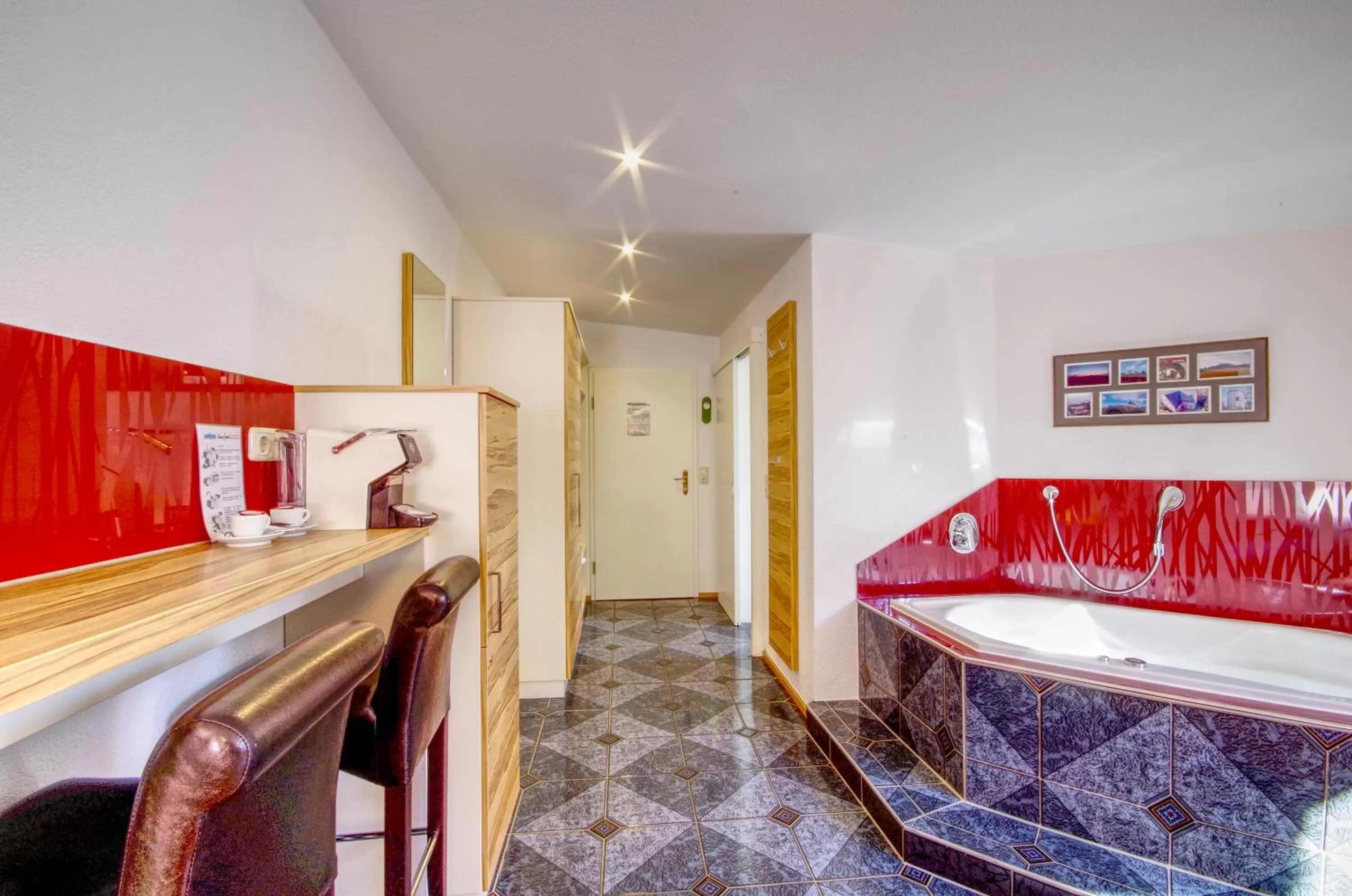 Photo of the whole room in Hotel Jakob