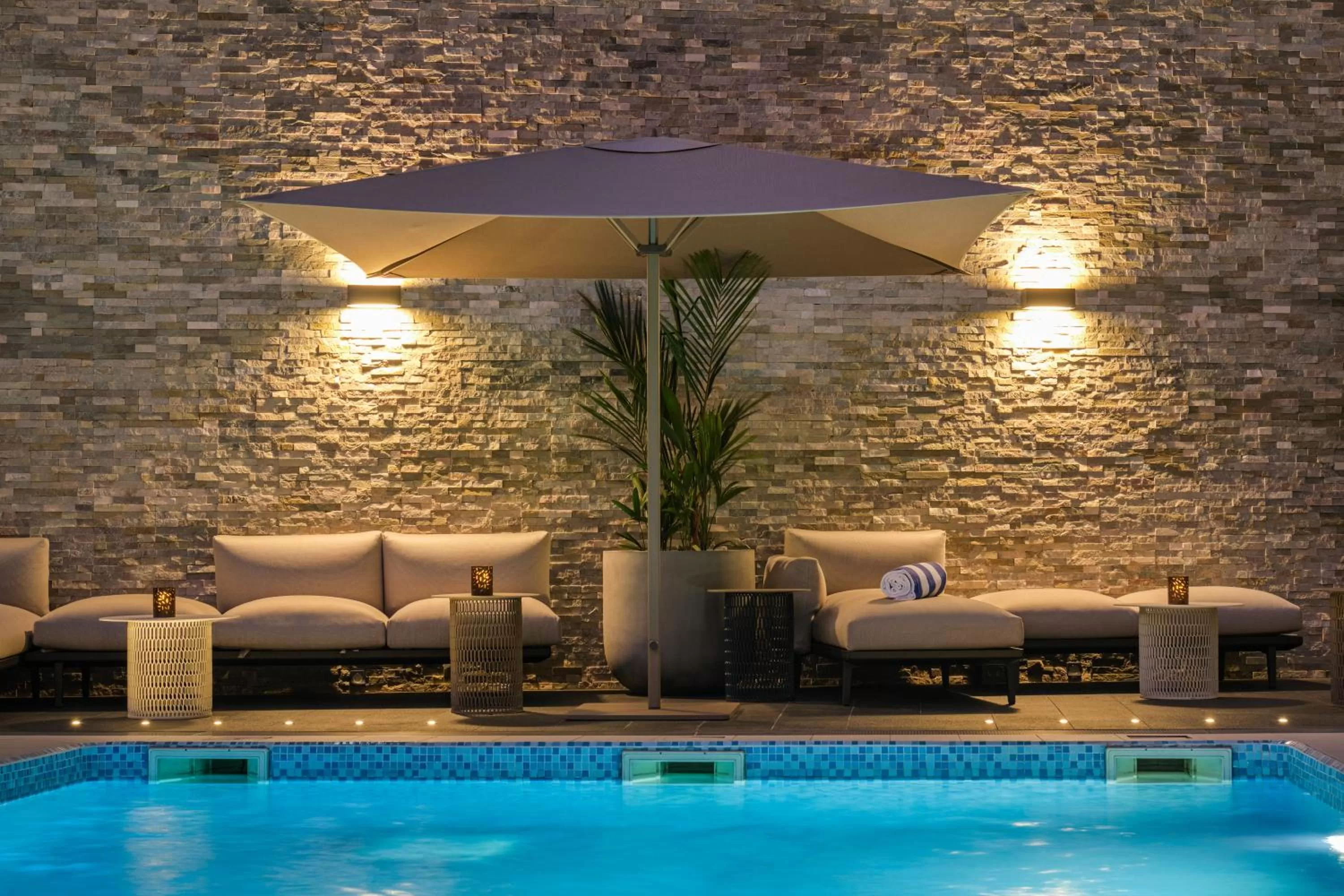 Swimming pool in K Hotel Douala