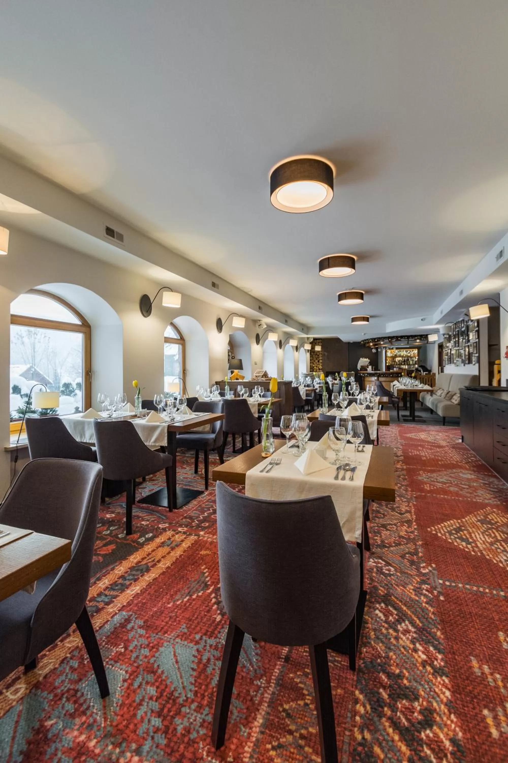 Restaurant/places to eat in Hotel Batory