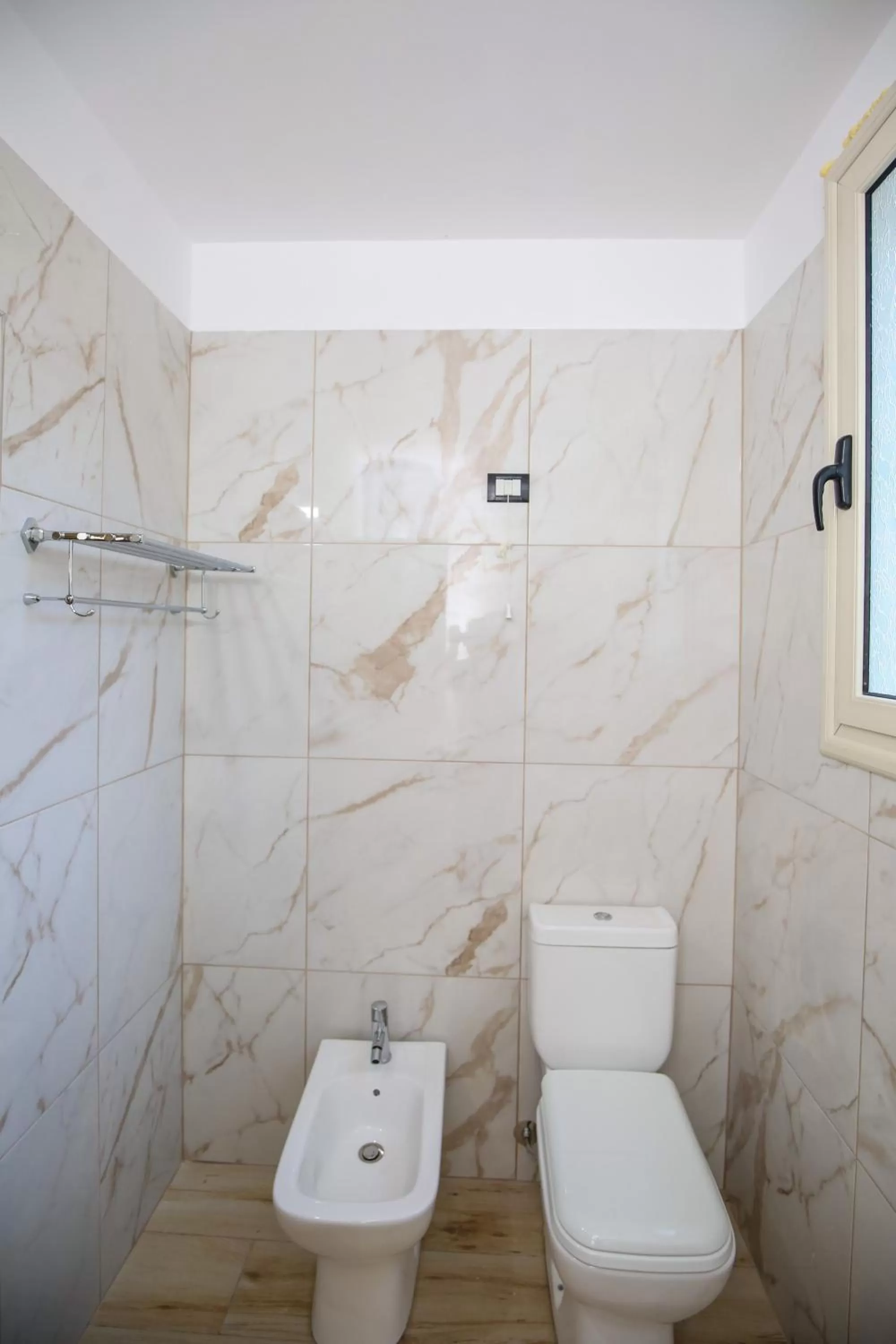 Shower, Bathroom in Hotel Vila Stefa