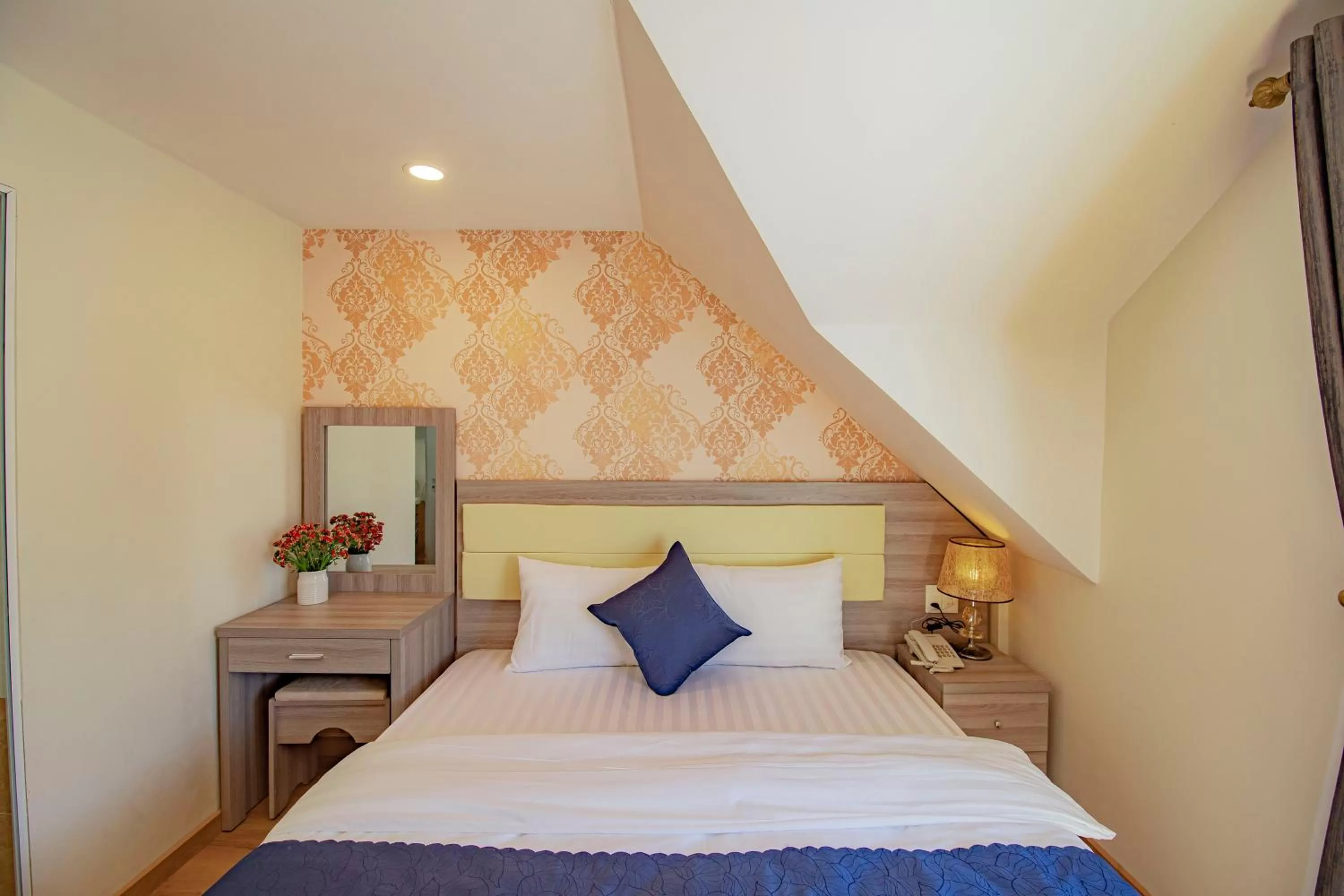 Bed in Khanh Uyen 1 Hotel