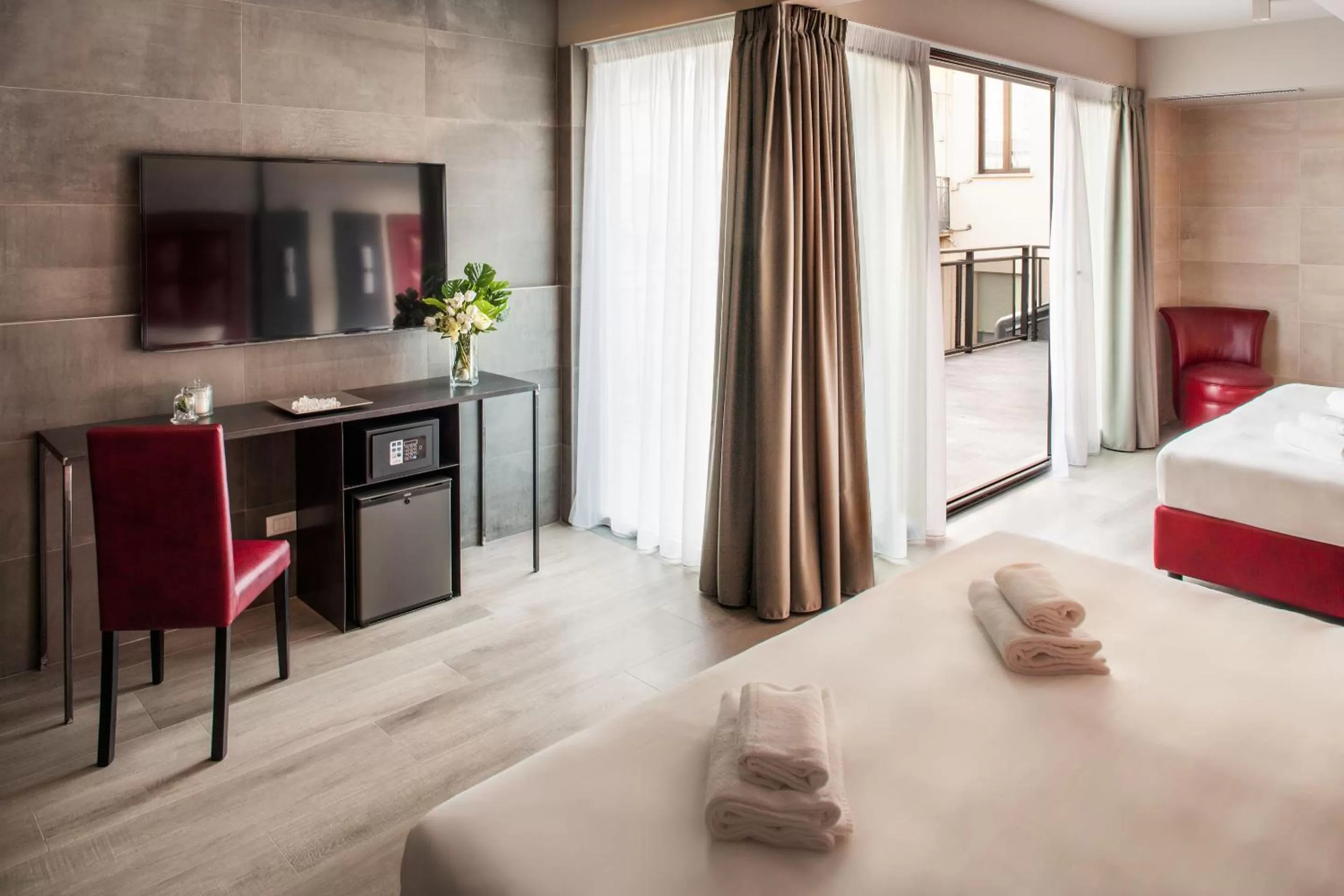 Bedroom, Bed in Spice Hotel Milano