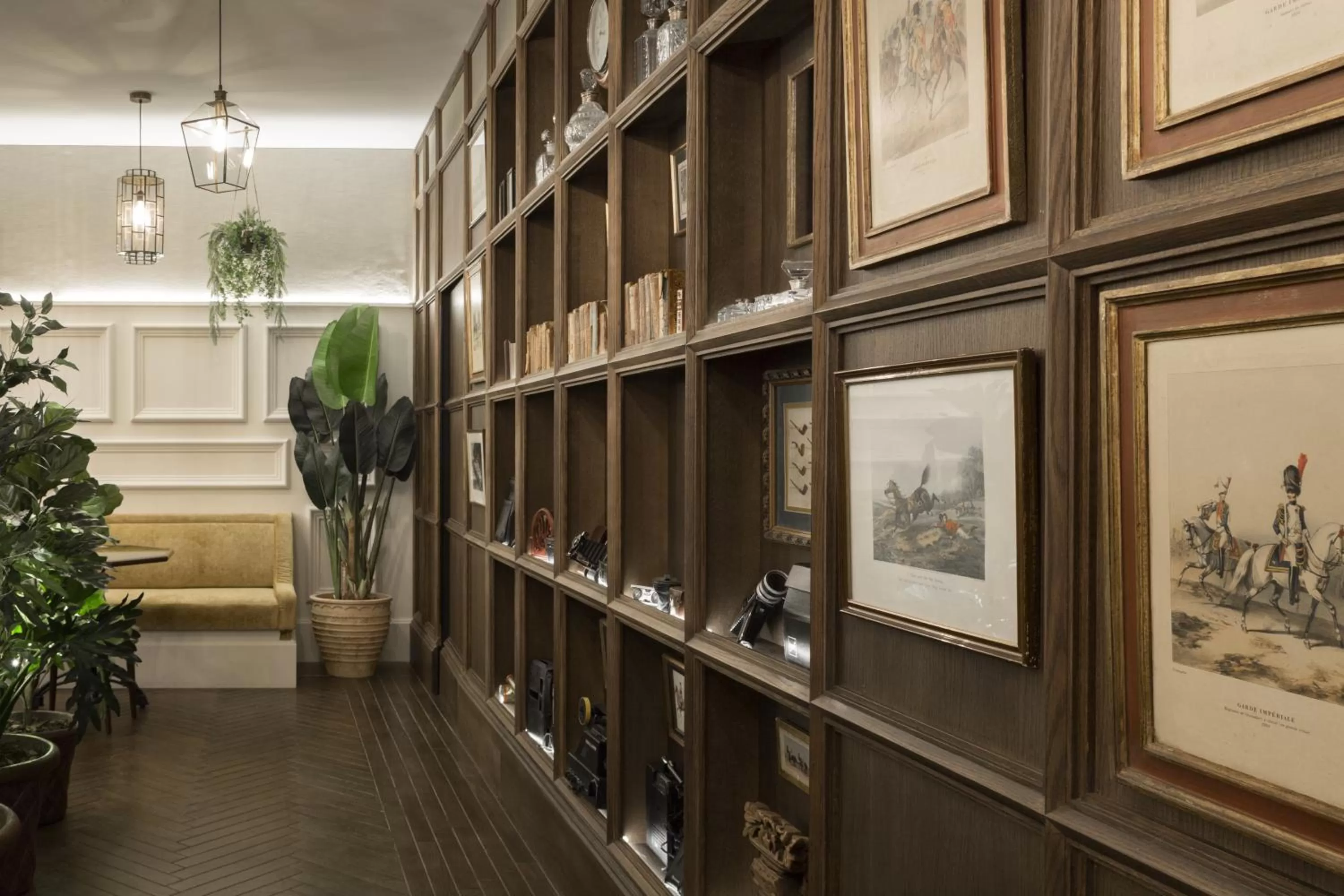 Lounge or bar in ICON Wipton