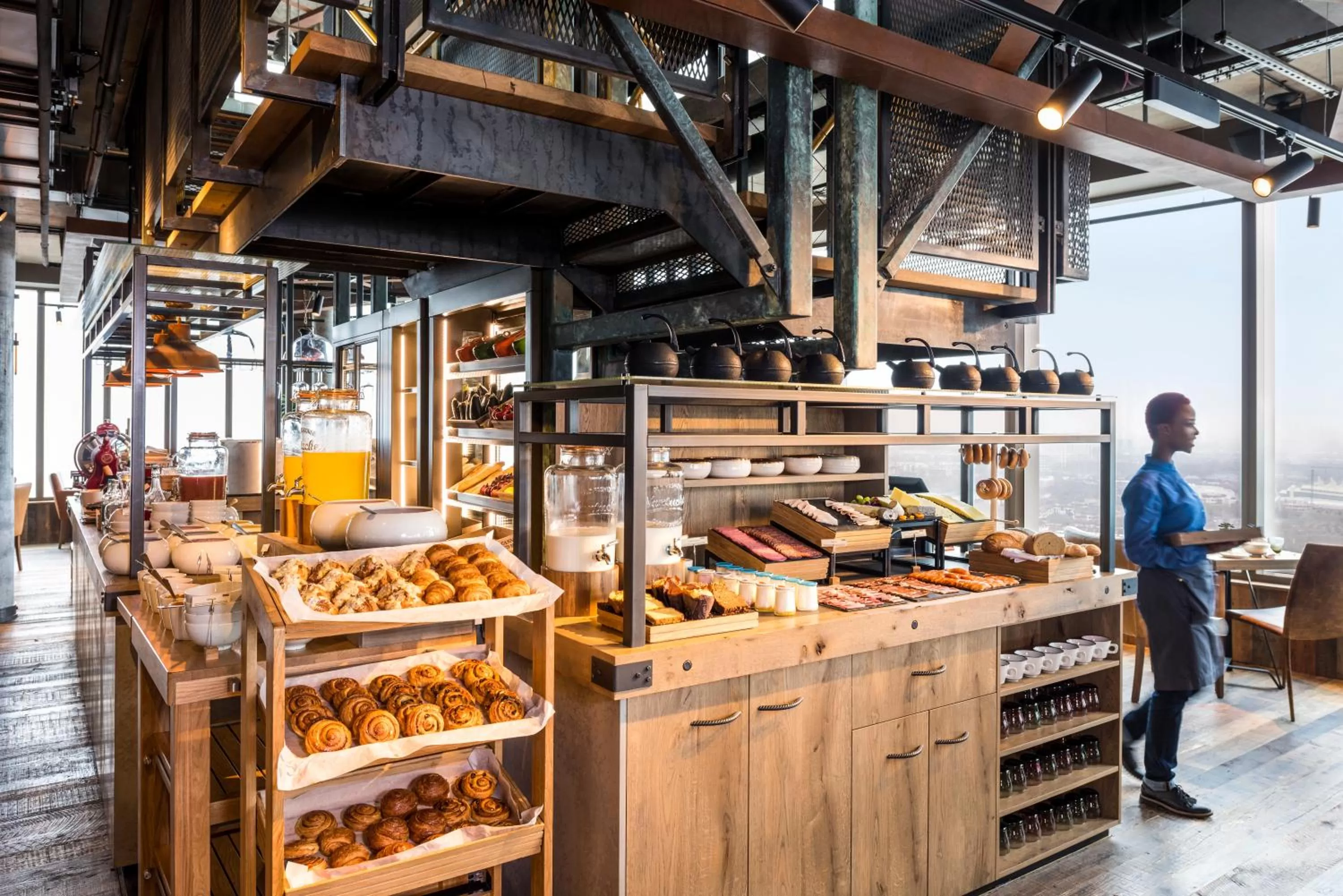 Buffet breakfast in Novotel London Canary Wharf