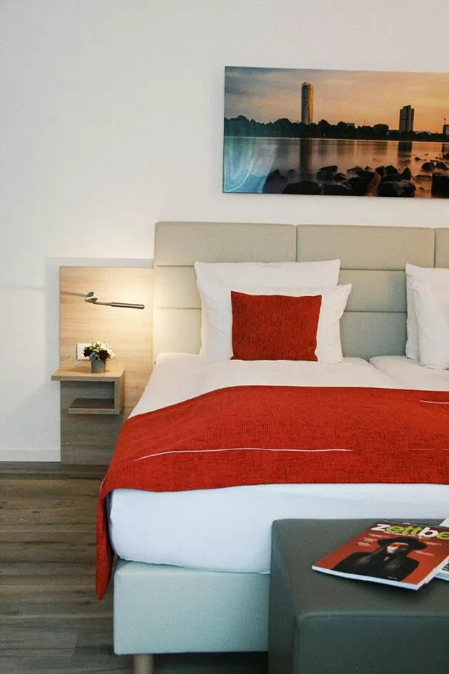 Bed in Four Stars by City Hotel