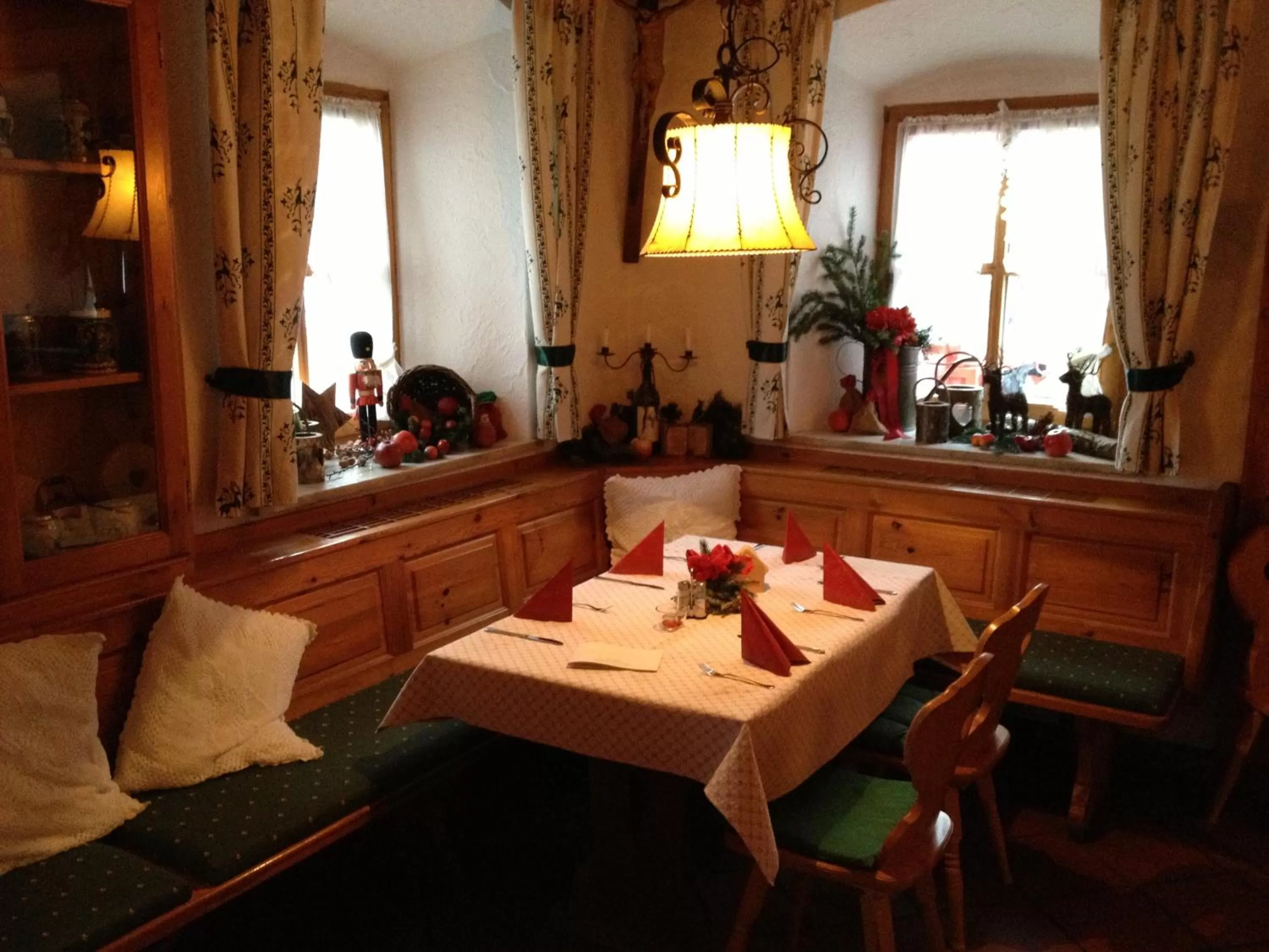 Restaurant/places to eat in Landgasthof Goldener Pflug