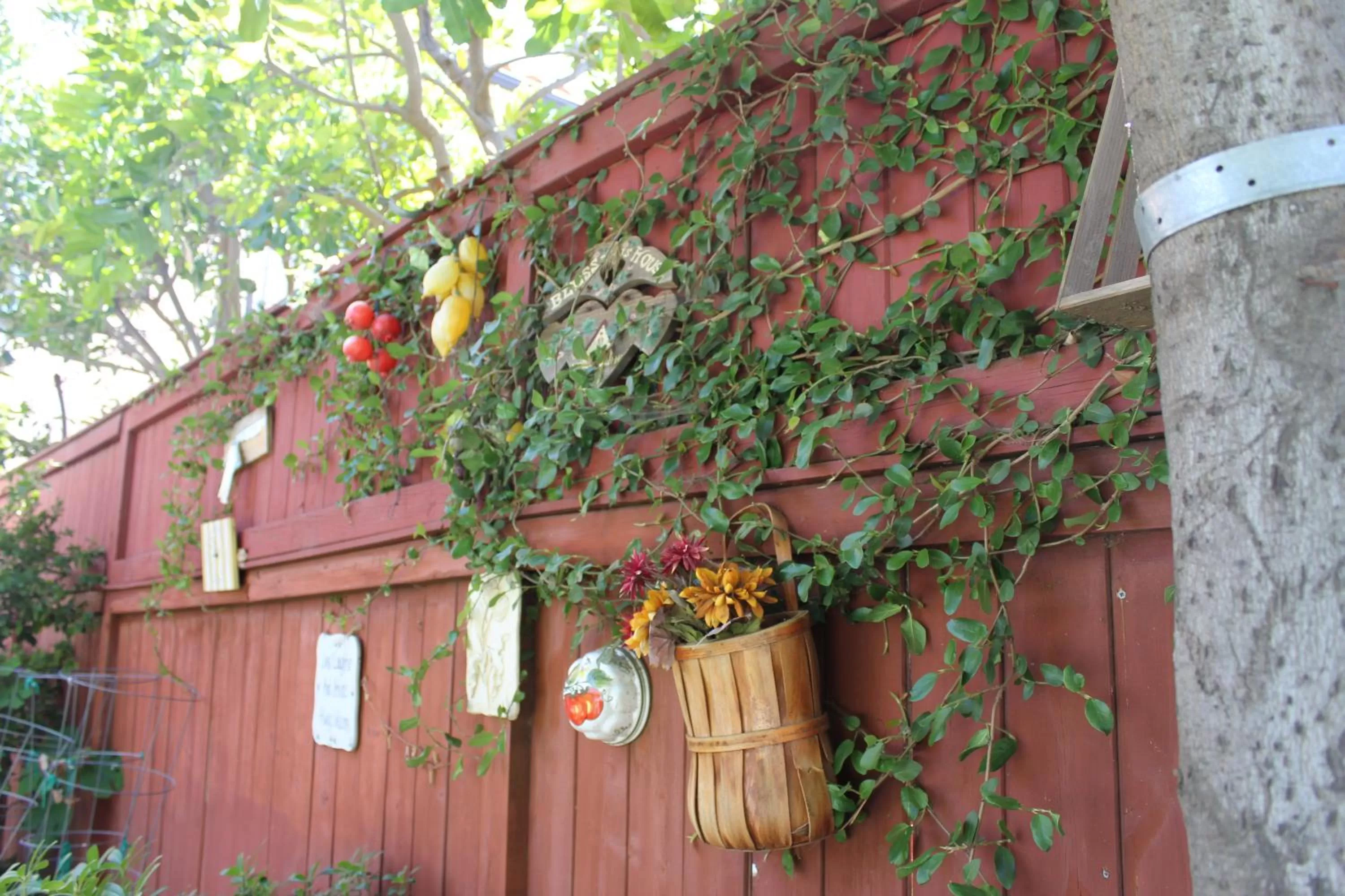 Property building in Sweet Dreams B&B LA