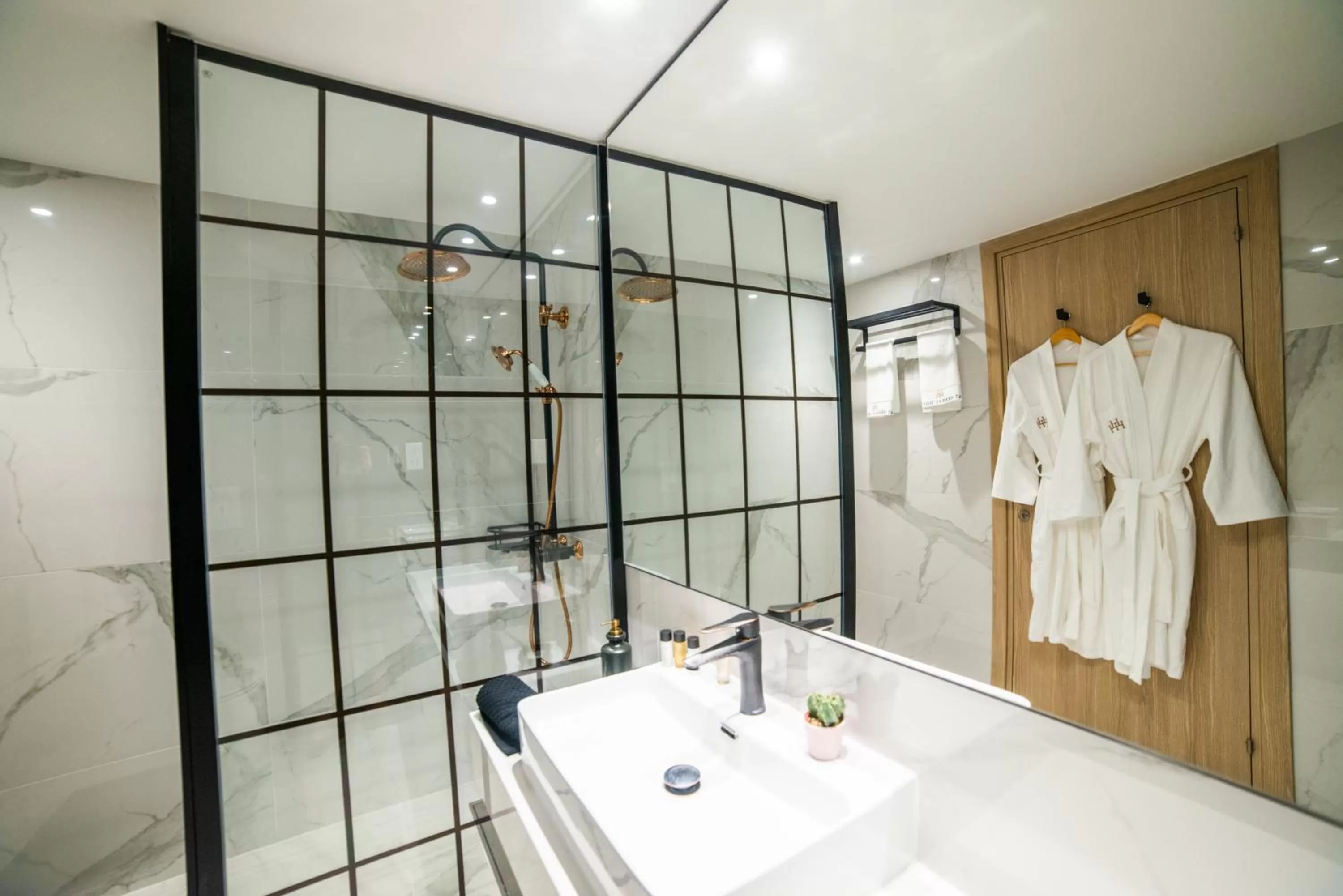 Bathroom in At Herbal Boutique Hotel & Spa