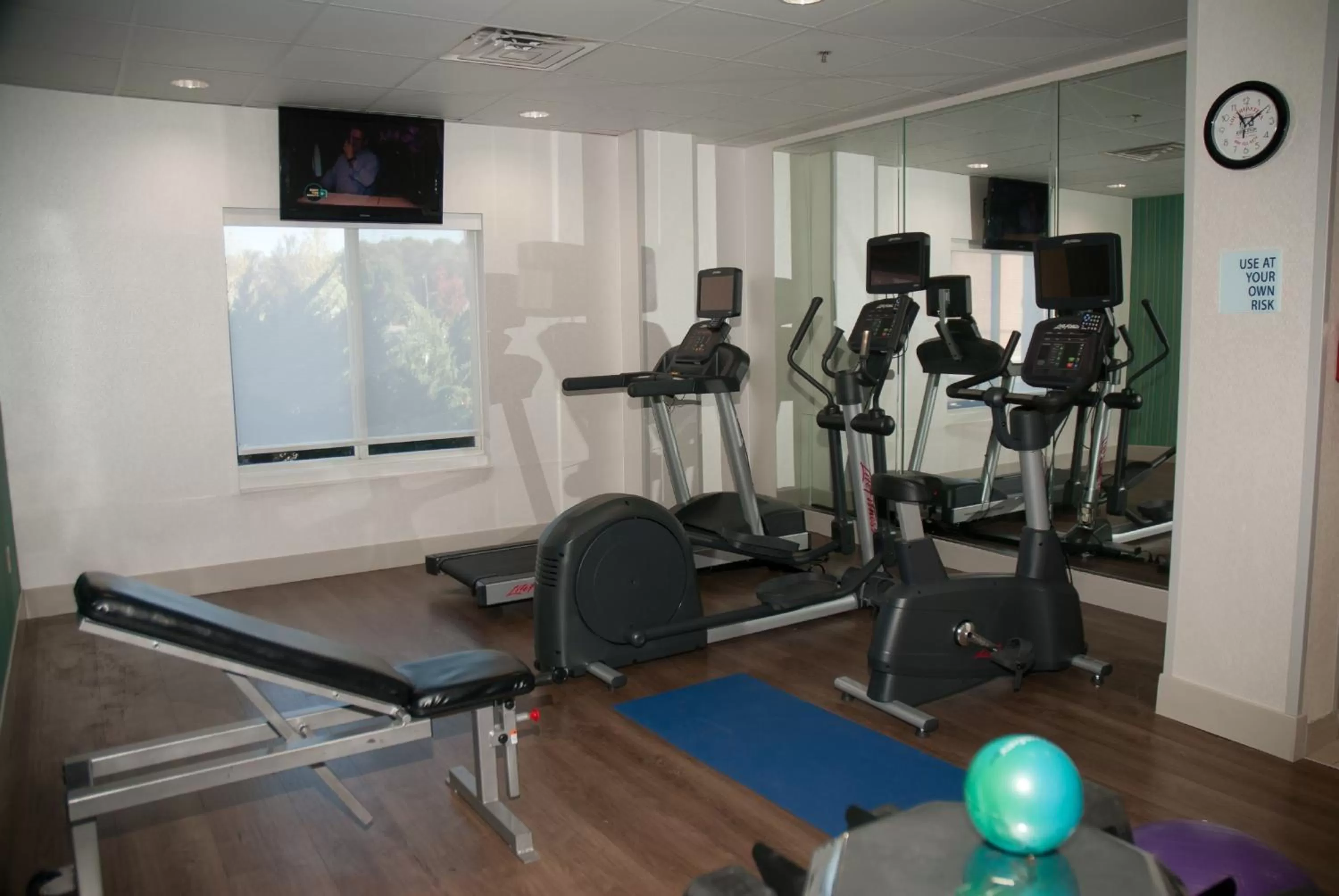 Fitness centre/facilities in Holiday Inn Express Hotel & Suites Athens by IHG