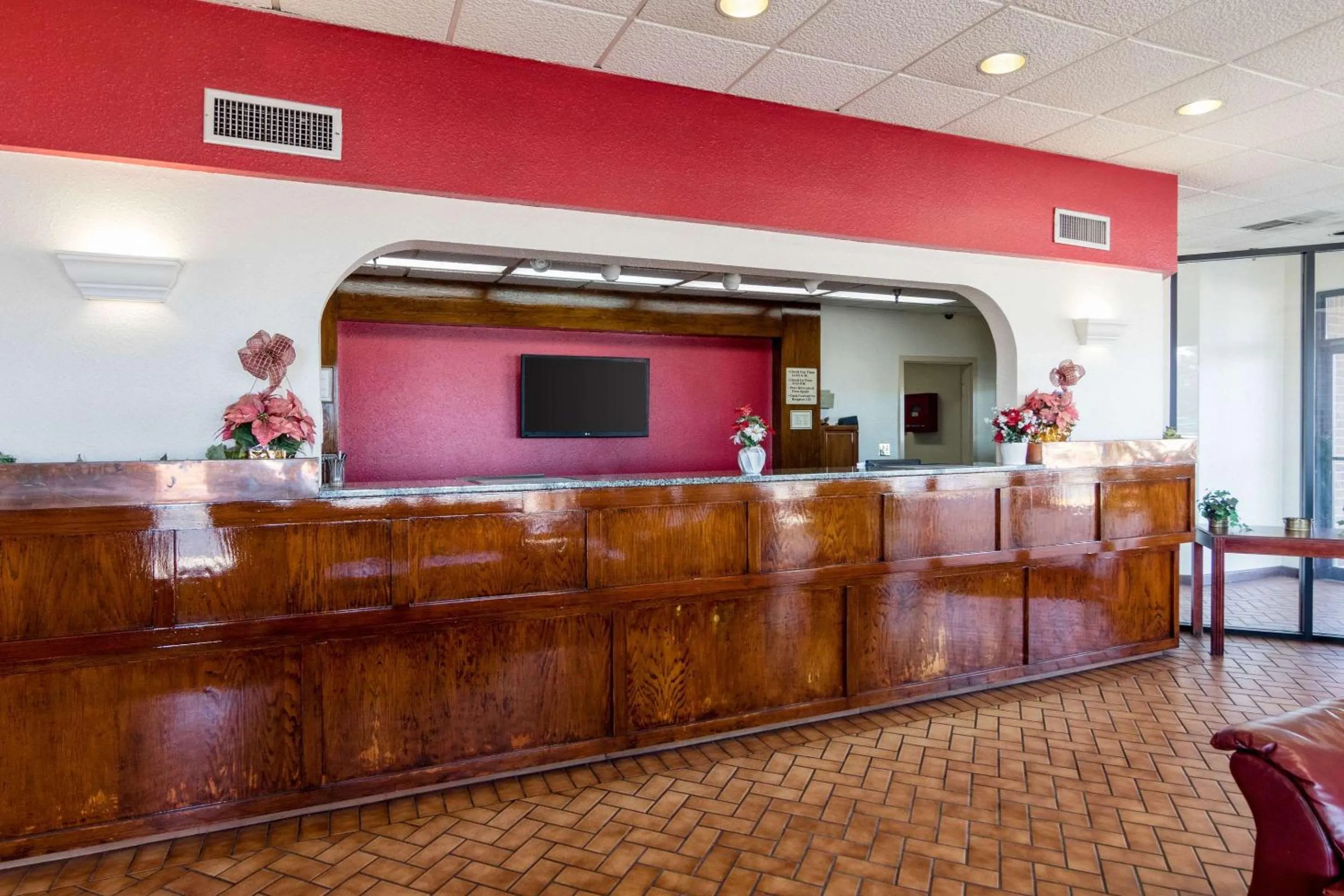 Lobby or reception in Econo Lodge Inn & Suites Conference Center Dublin