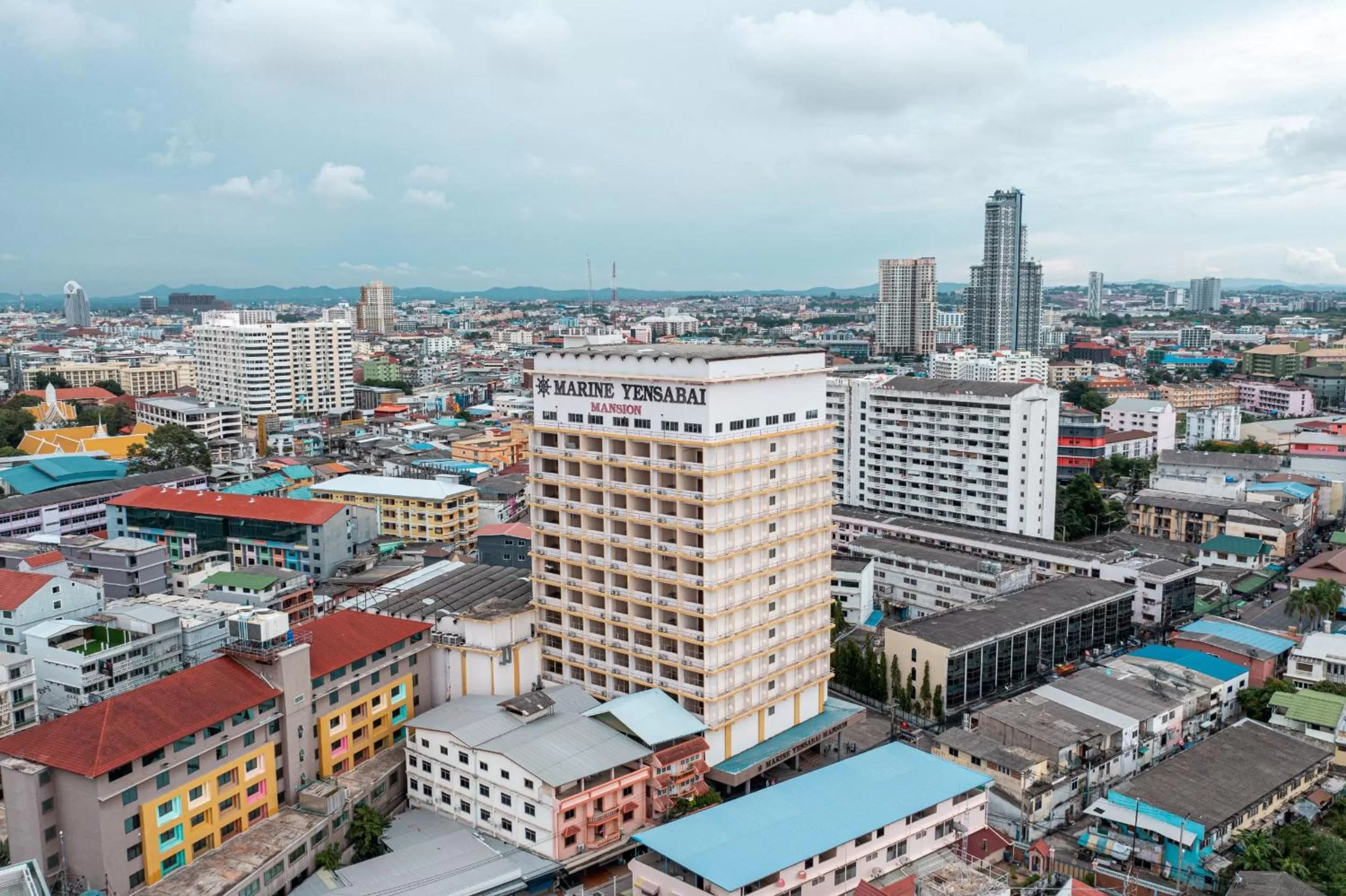 Property building in Marine Yensabai Pattaya