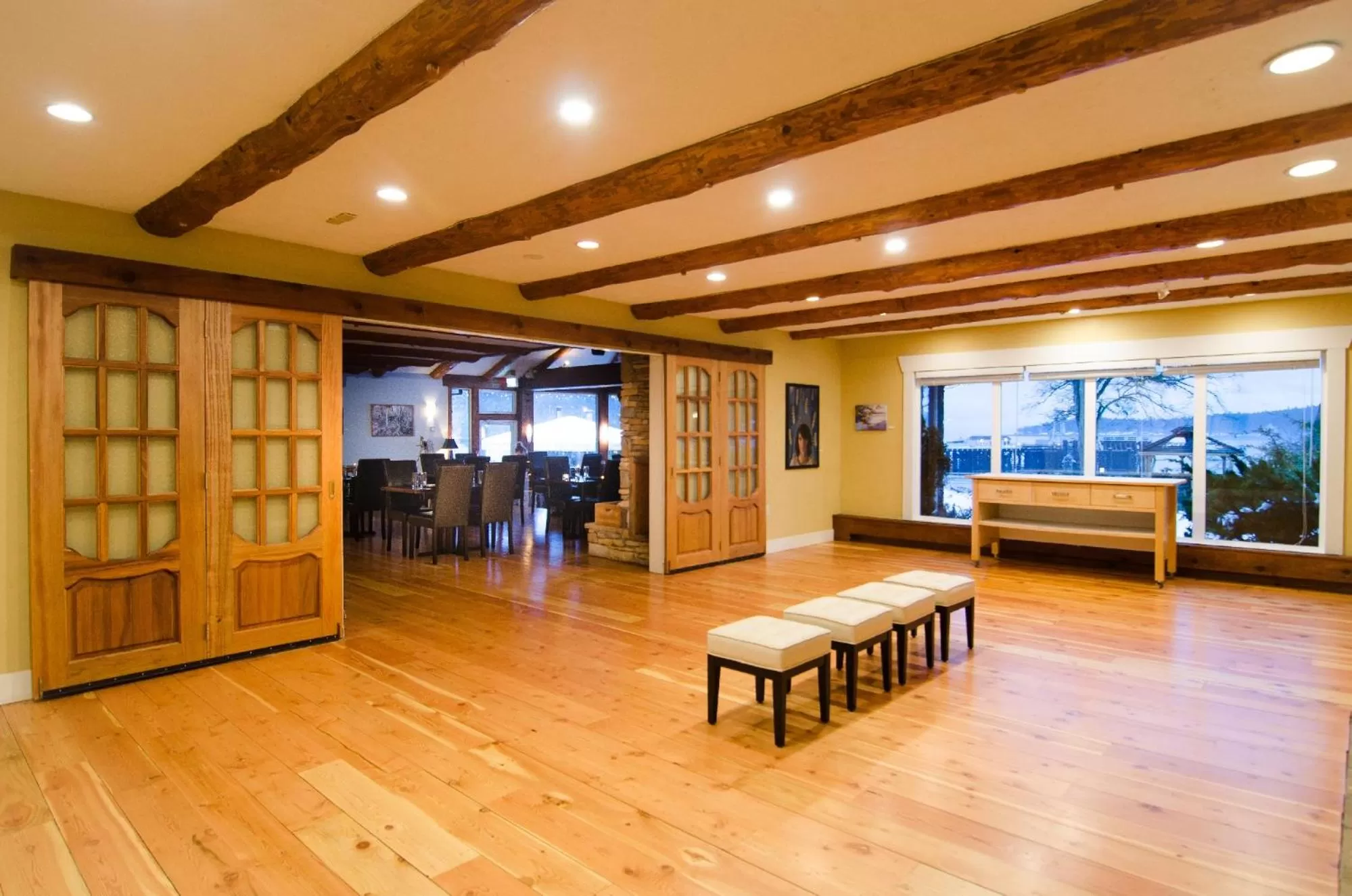 Banquet/Function facilities in Galiano Oceanfront Inn & Spa