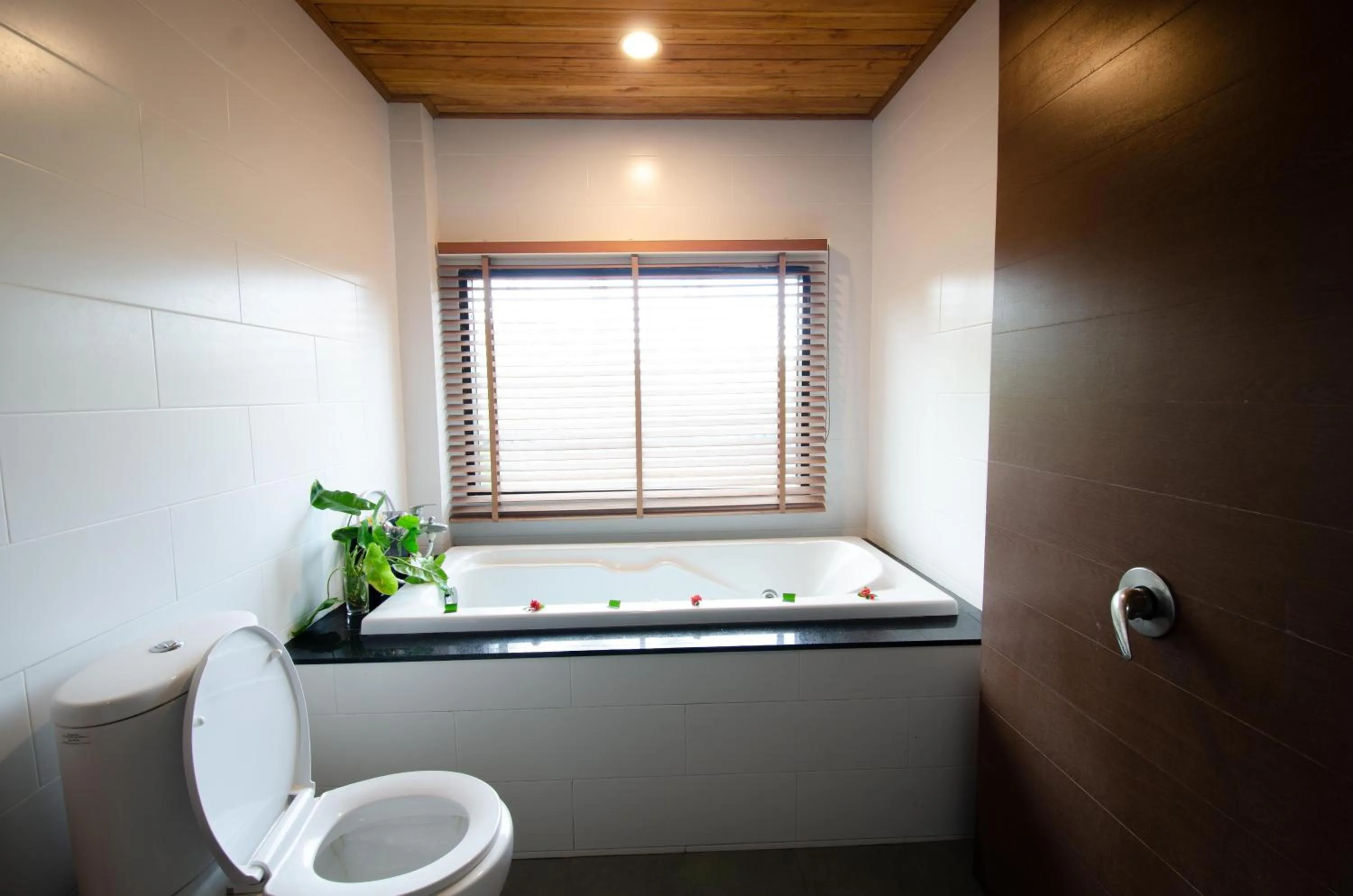 Toilet in Khum Laanta Resort - SHA Extra Plus