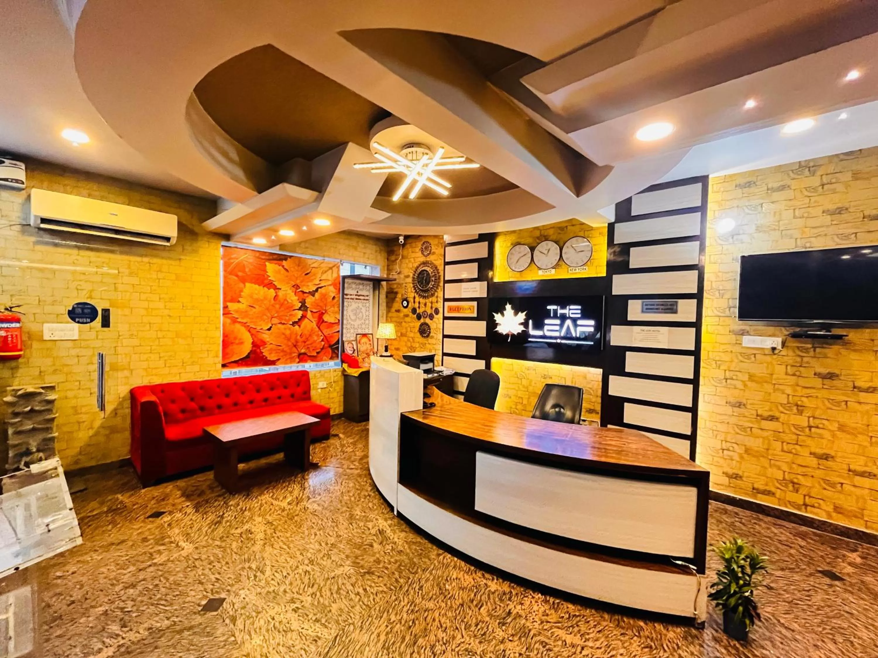 TV and multimedia in Hotel The Leaf - Gomti Nagar Lucknow