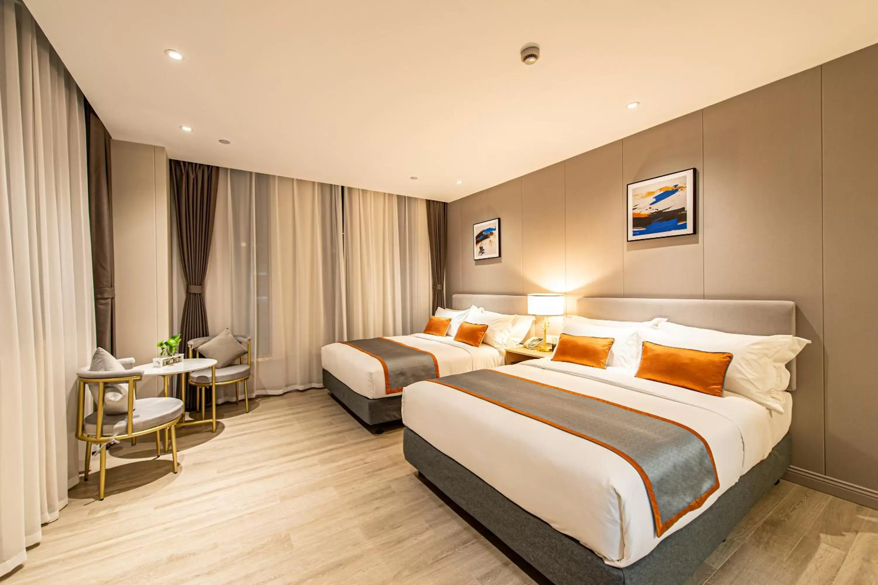 Family Room in Shanghai JOYFUL YARD Hotel-Free shuttle bus to Pudong Airport and Disneyland Family Room in Shanghai JOYFUL YARD Hotel-Free shuttle bus to Pudong Airport and Disneyland