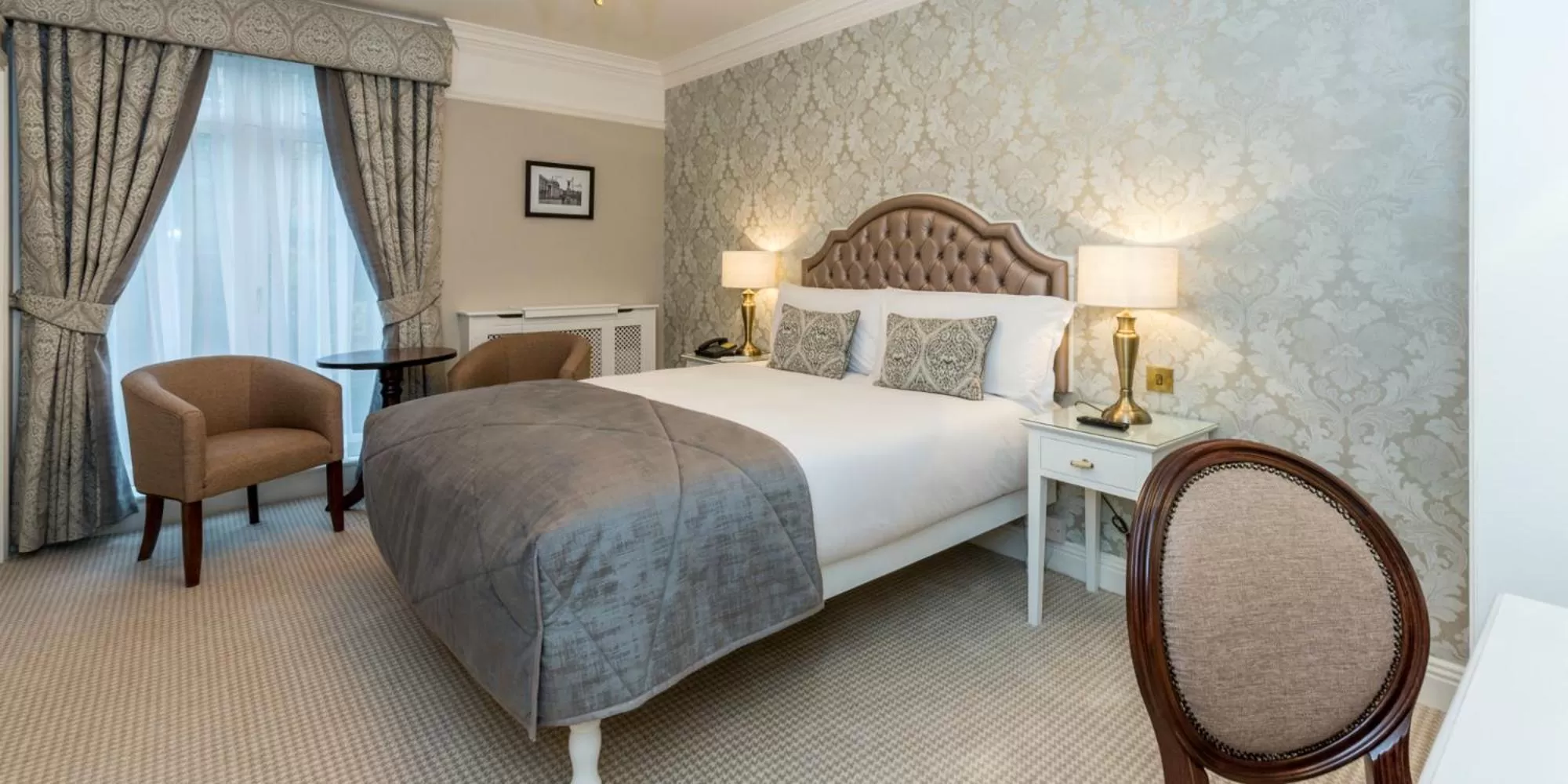 Photo of the whole room, Bed in Stauntons on the Green Hotel