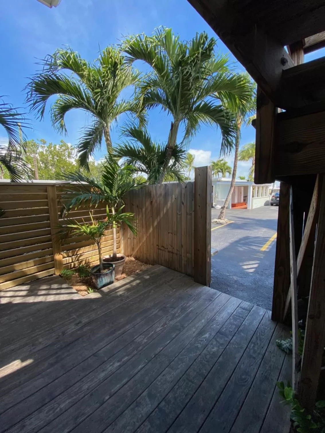 Balcony/Terrace in Harborside Motel & Marina