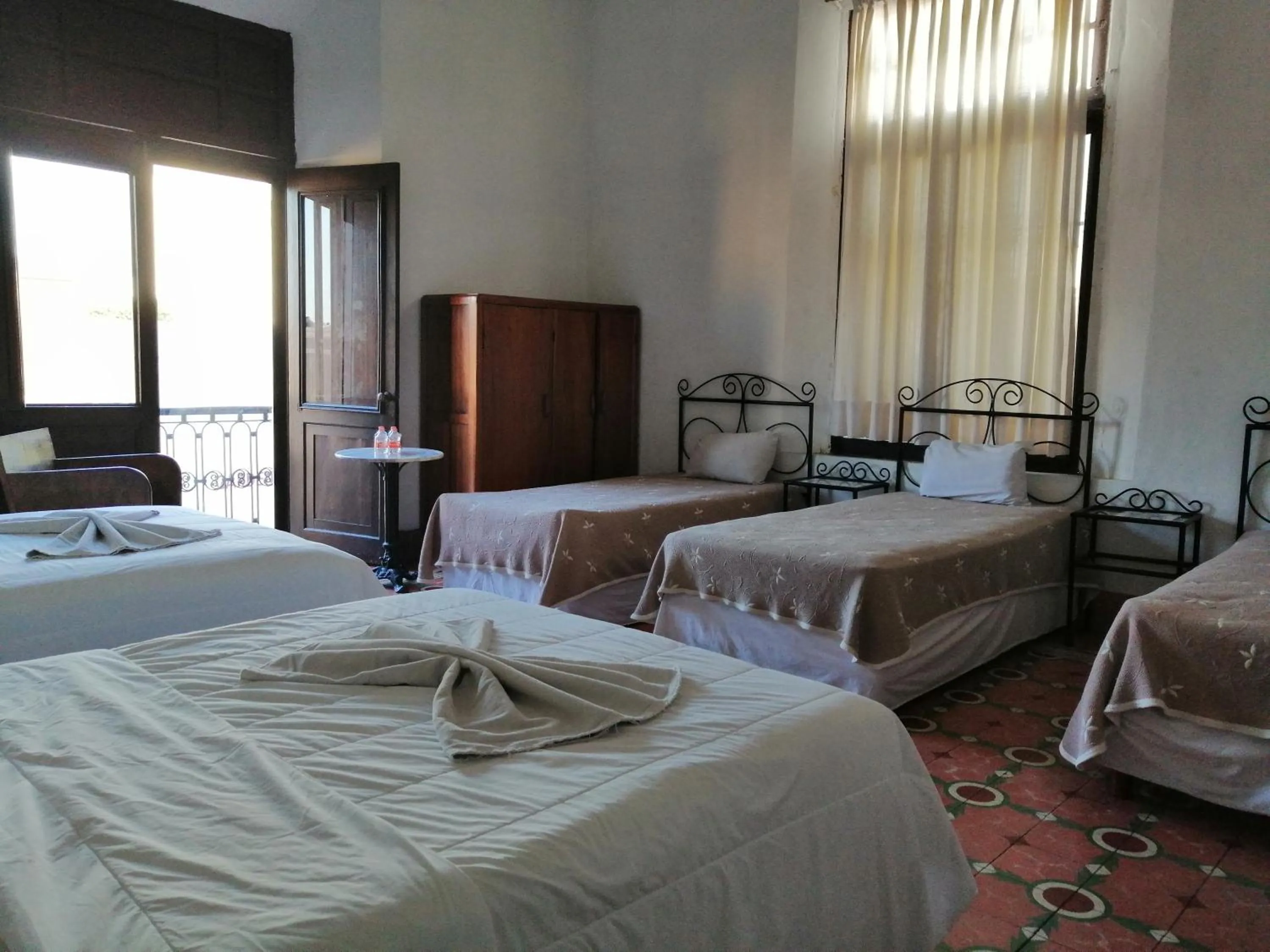 Photo of the whole room, Bed in Hotel Reforma