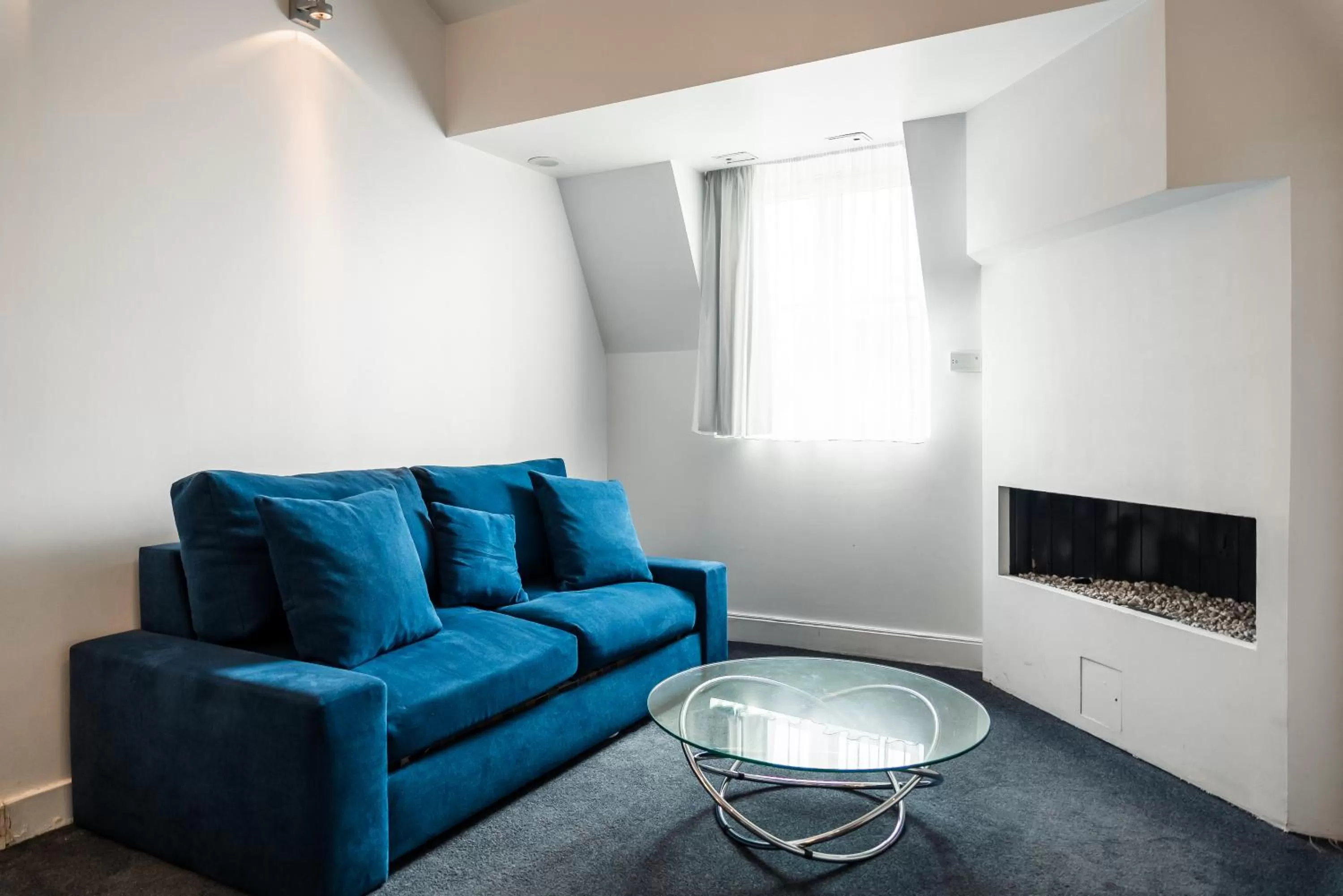 Living room in 1K Paris