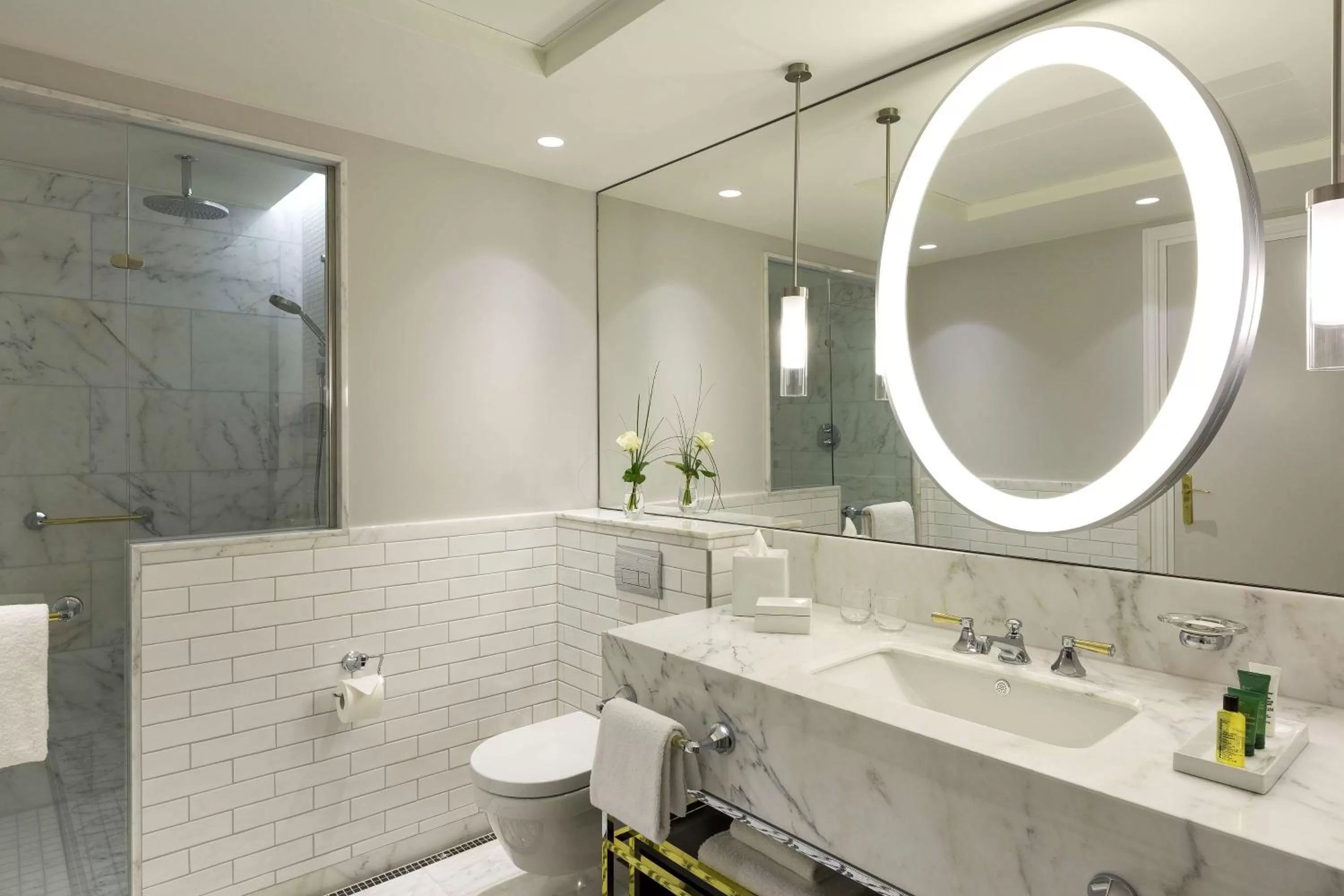 Bathroom in Hilton Paris Opera