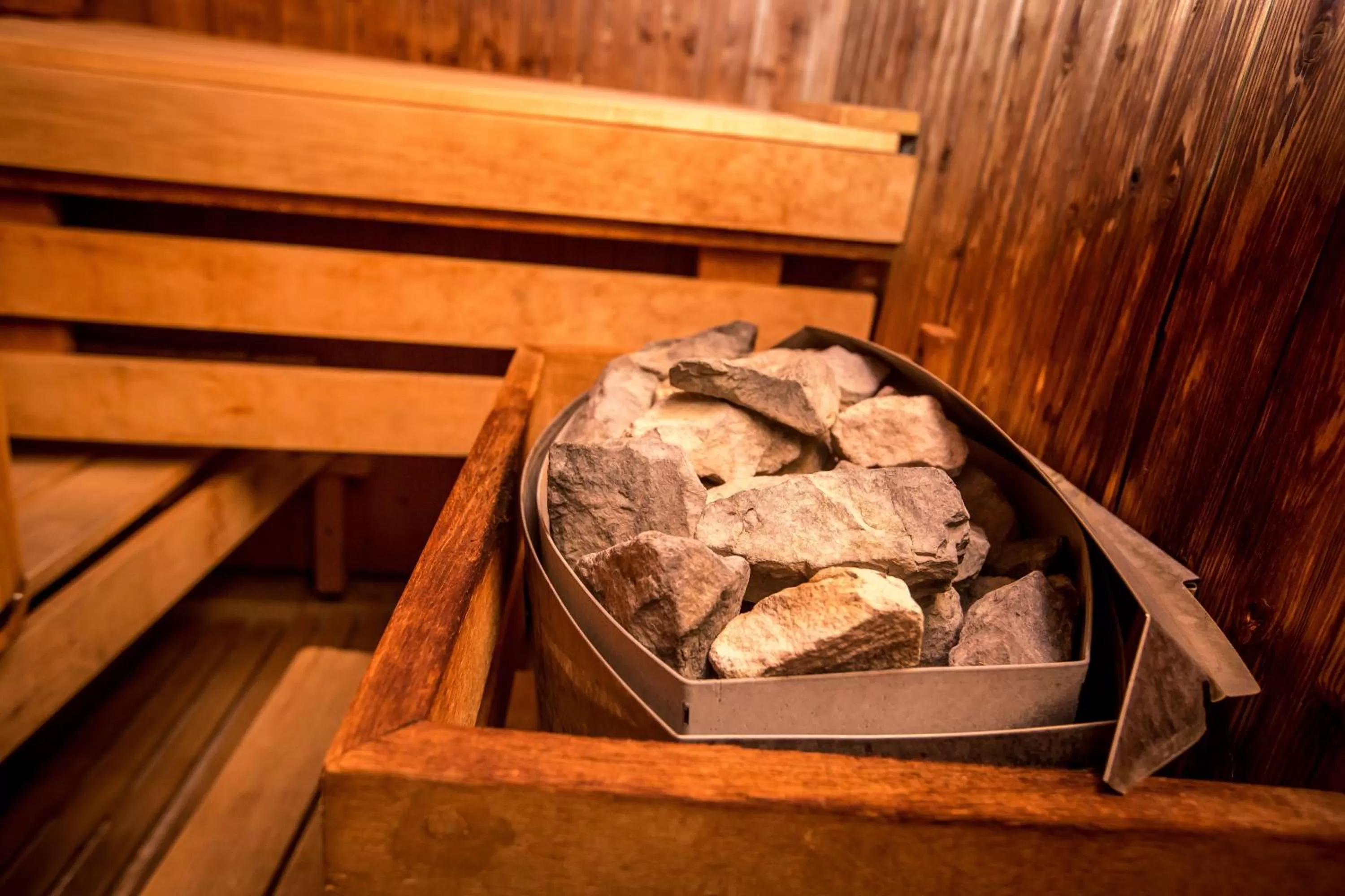 Sauna in Queen's Court Hotel & Residence