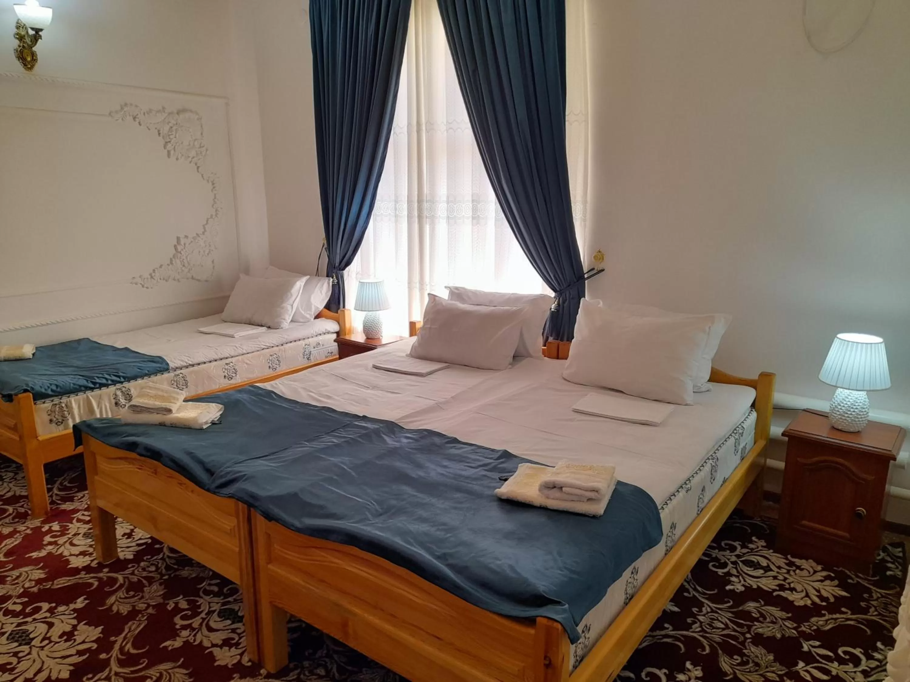 Property building, Bed in Boutigue Hotel Parvina