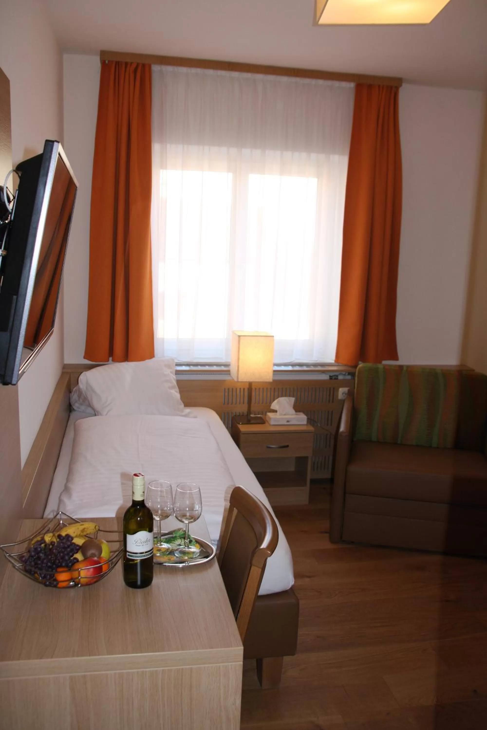 Bedroom in Weinhotel Rieder