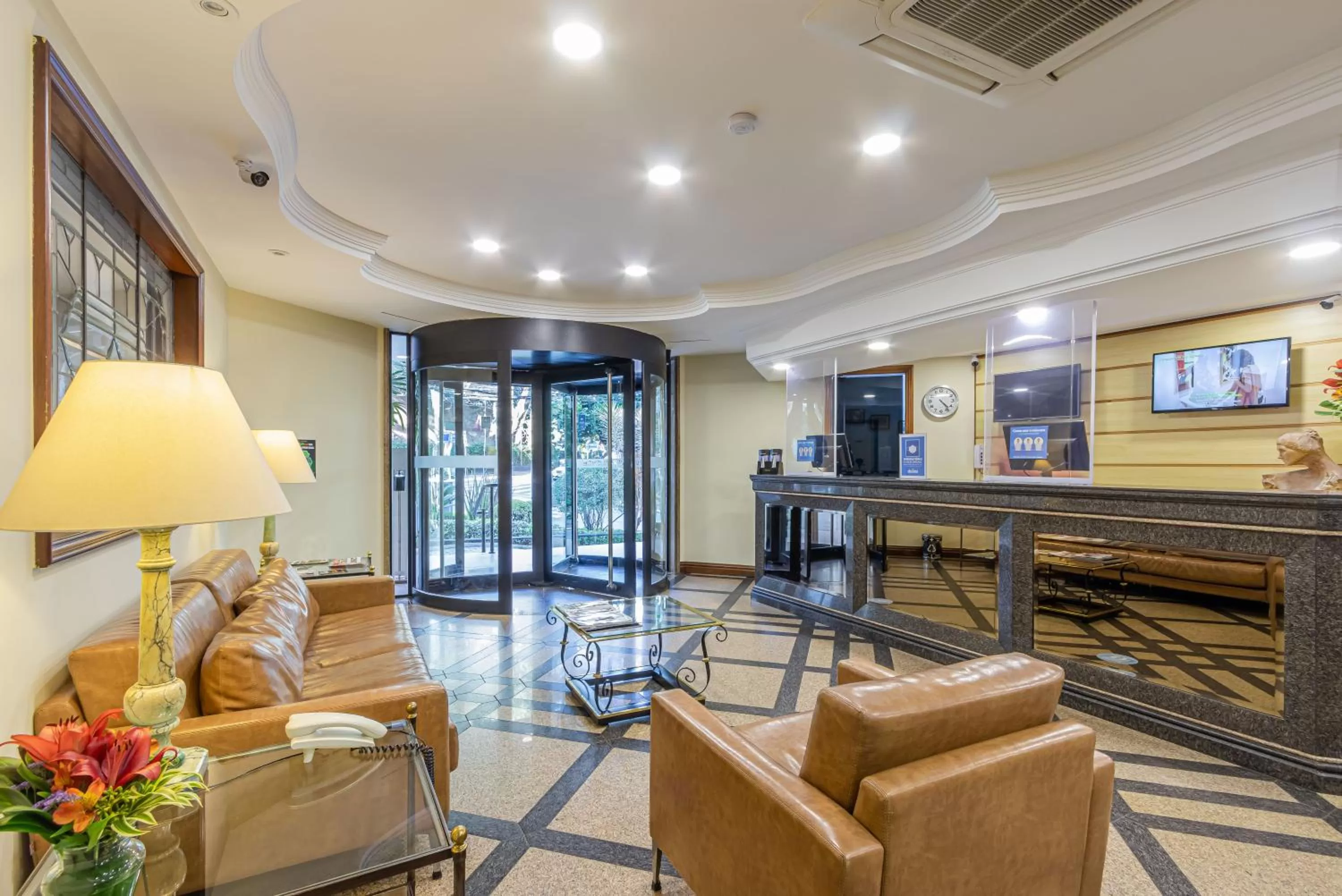 Living room in H4 Fortune Jardins