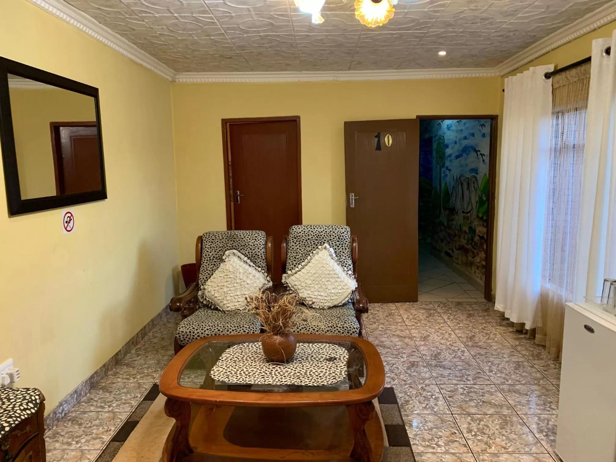 Lounge or bar in Sikhula Sonke Guest House