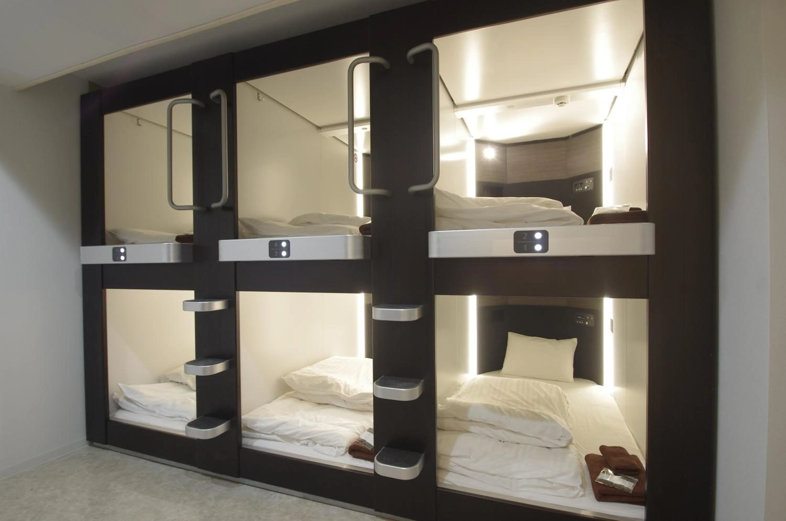 Photo of the whole room, Bed in Hotel Imalle Yokohama Isezakicho