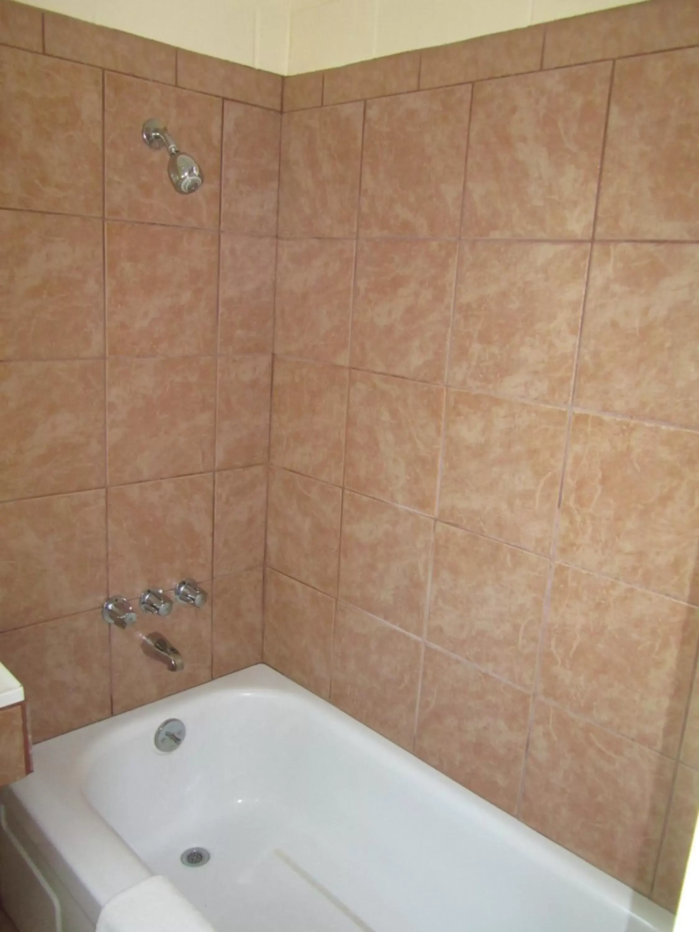 2 Queen Beds - Smoking in Relax Inn - Cottage Grove 2 Queen Beds - Smoking in Relax Inn - Cottage Grove