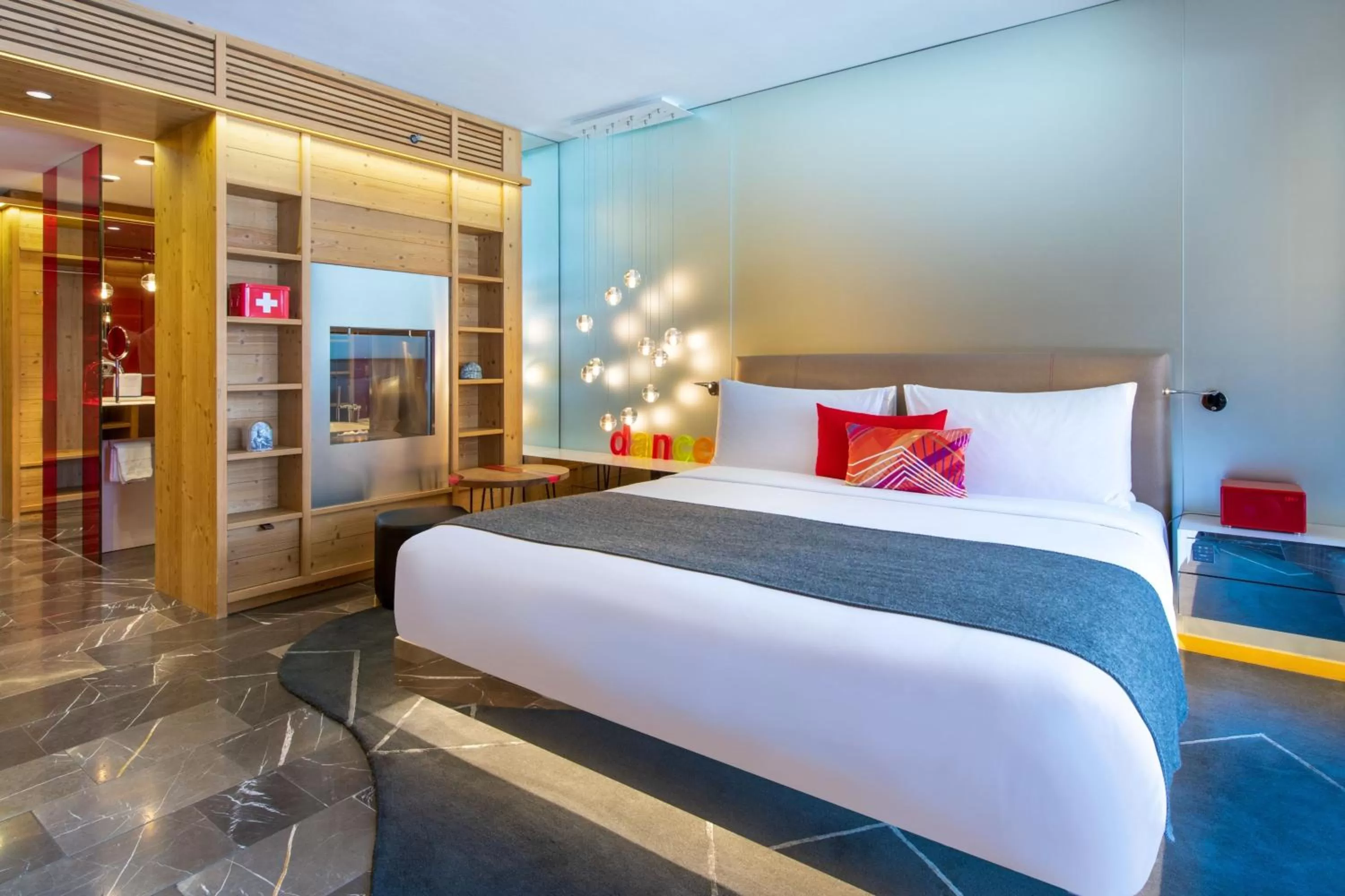 Photo of the whole room, Bed in W Verbier