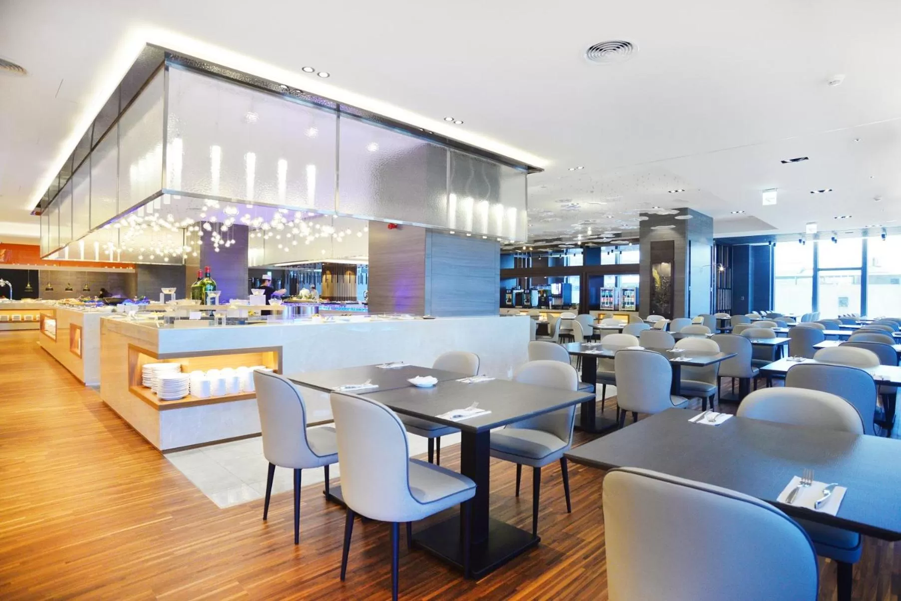 Restaurant/places to eat in Caesar Metro Taipei