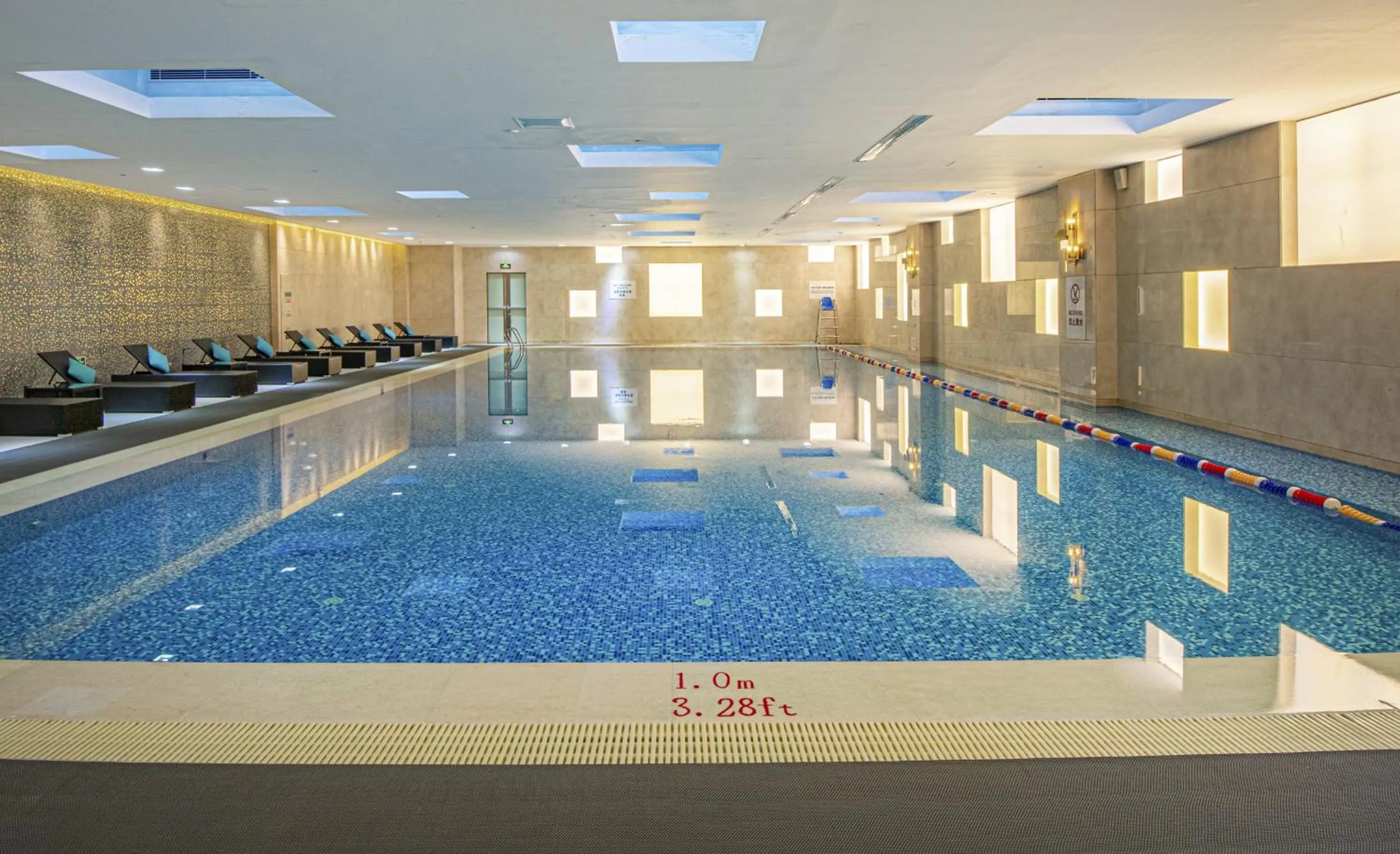 Swimming pool in Hai Tian Expo Hotel