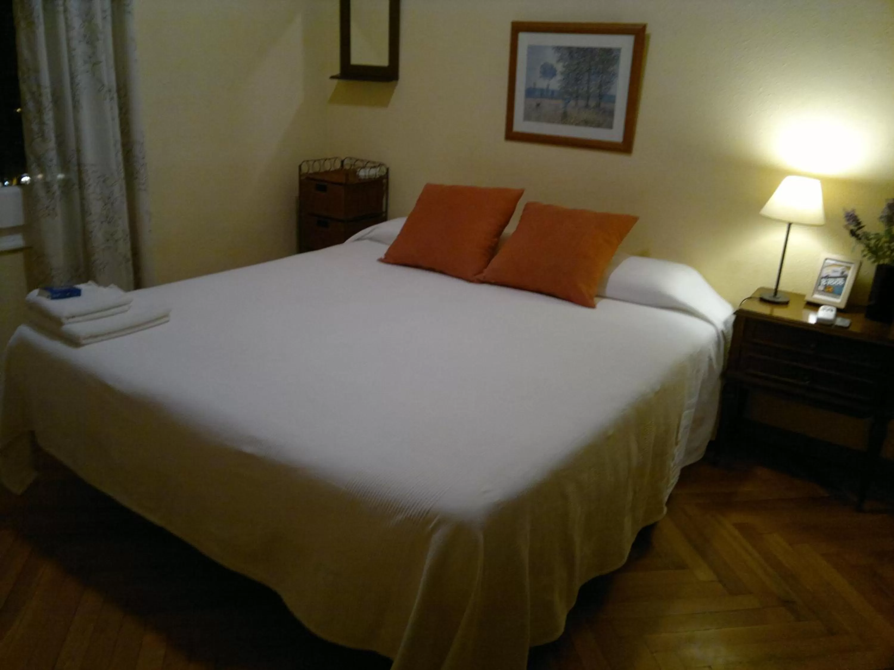 Bed in Ally's Bed&Breakfast,