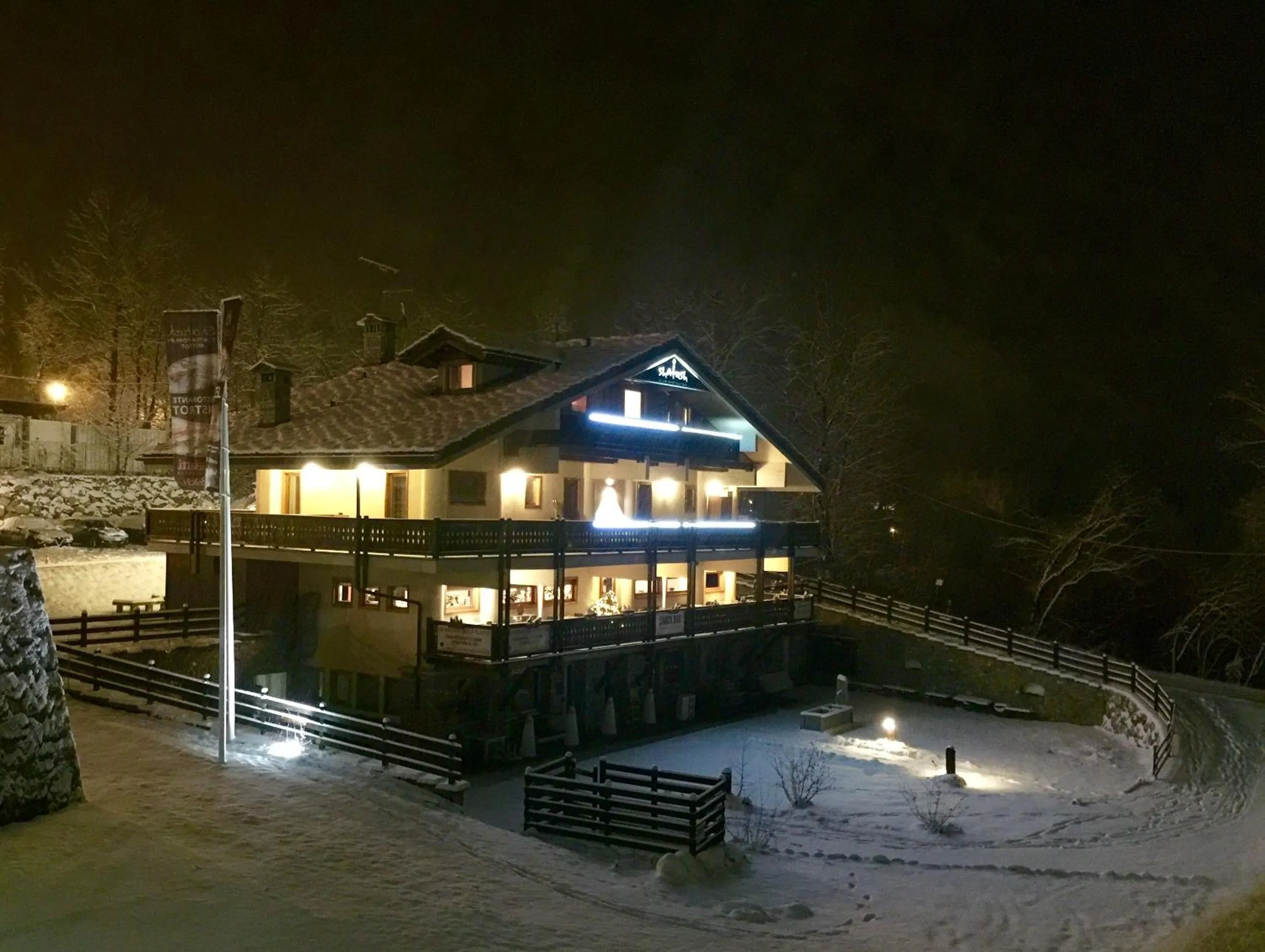 Property building in Shatush Hotel