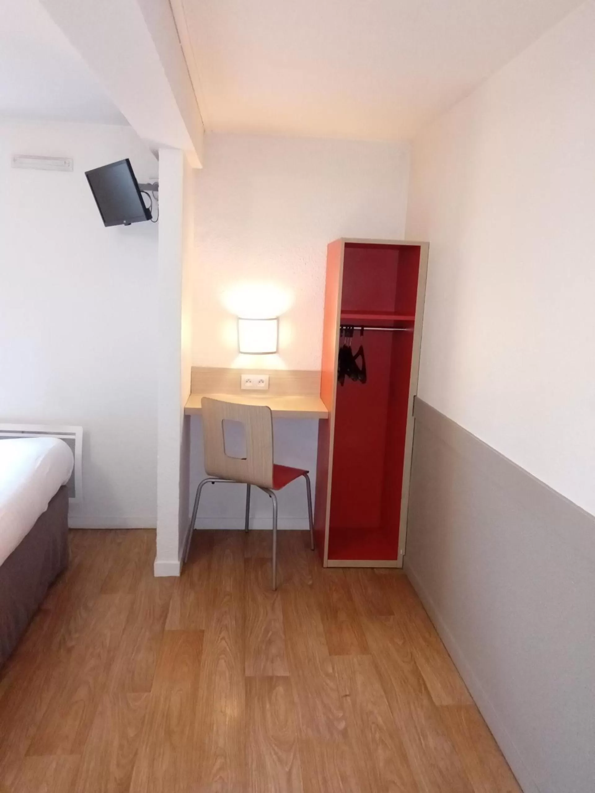 Bedroom, Bed in Premiere Classe Saint Brice Sous Foret