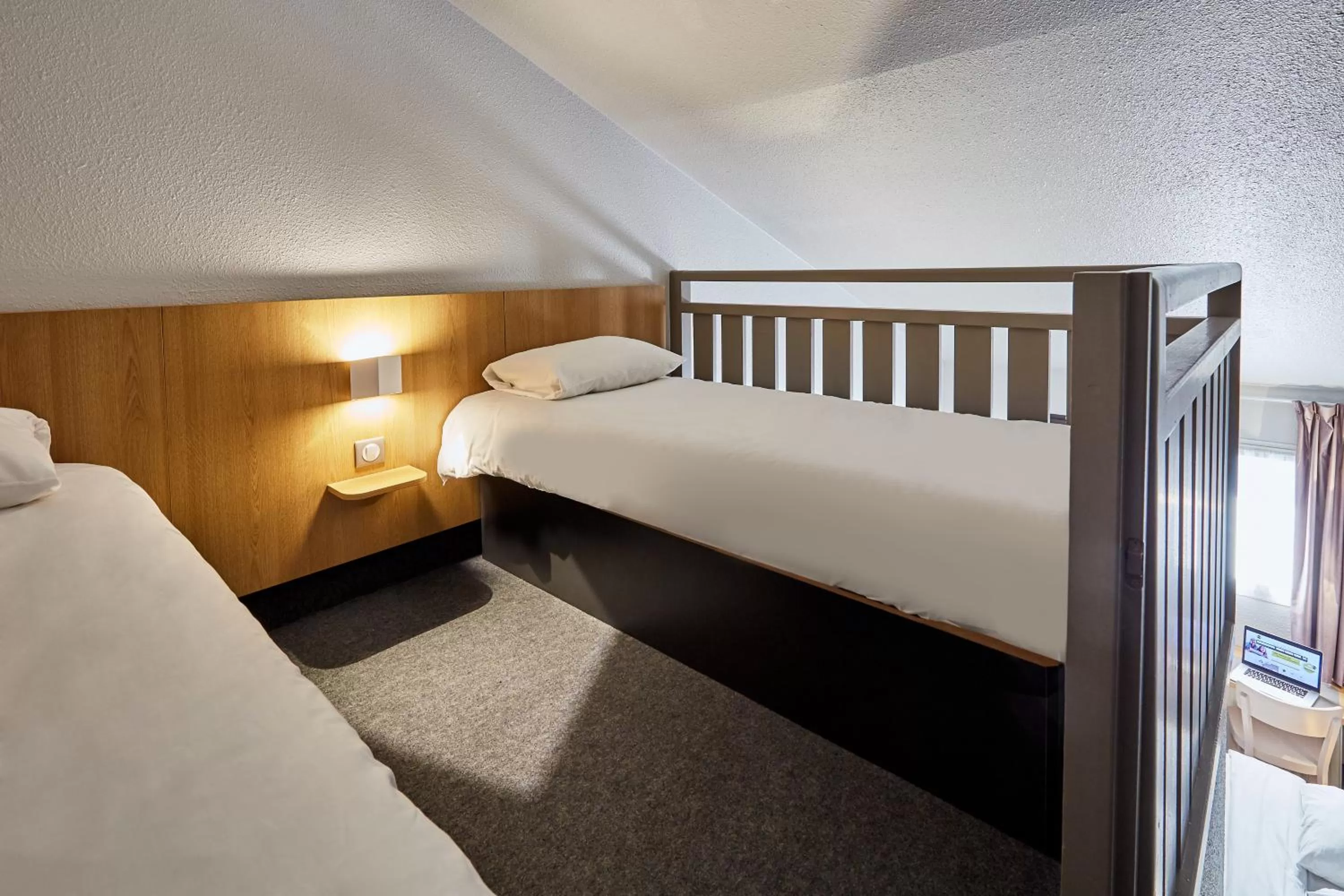 Bedroom, Bed in B&B HOTEL CAEN Sud