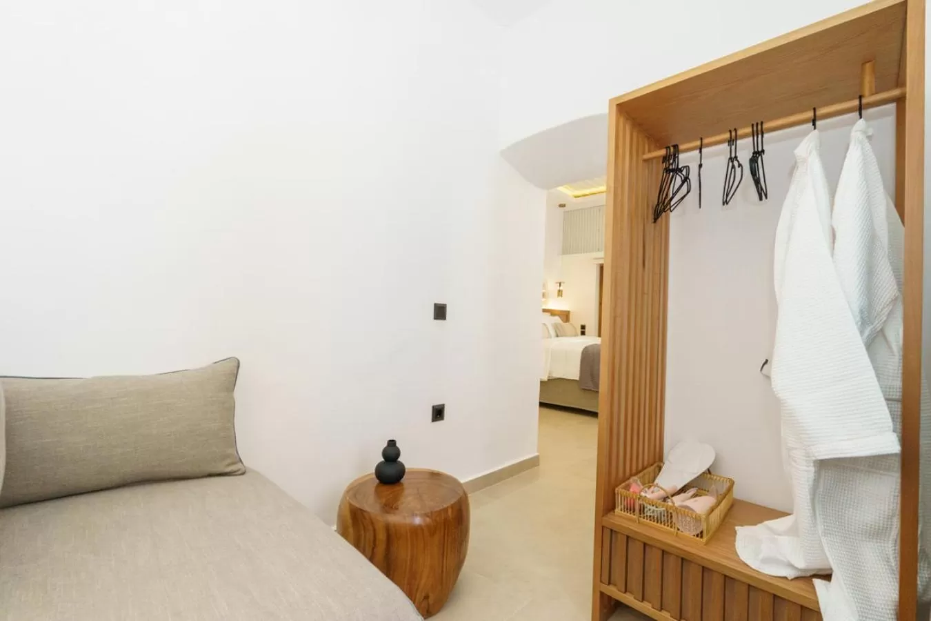 Photo of the whole room, Bed in La Vie Hydra Luxury Suites