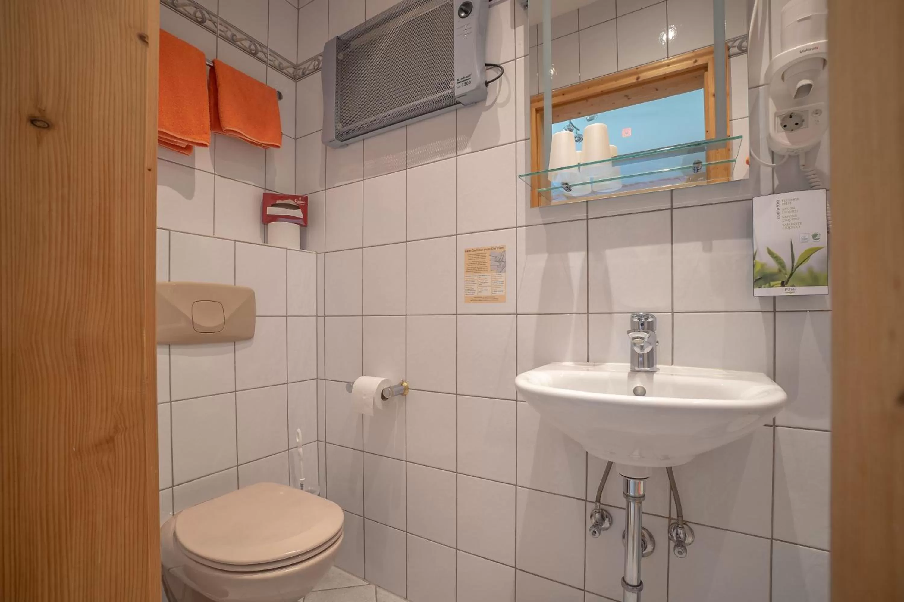 Bathroom in Landhotel Weißer Hahn