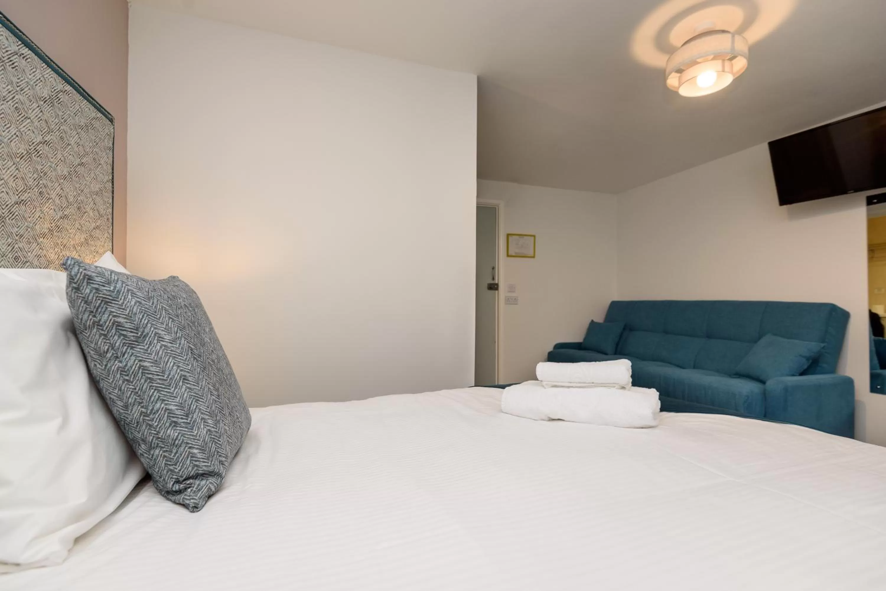 Bedroom in Portbyhan Hotel