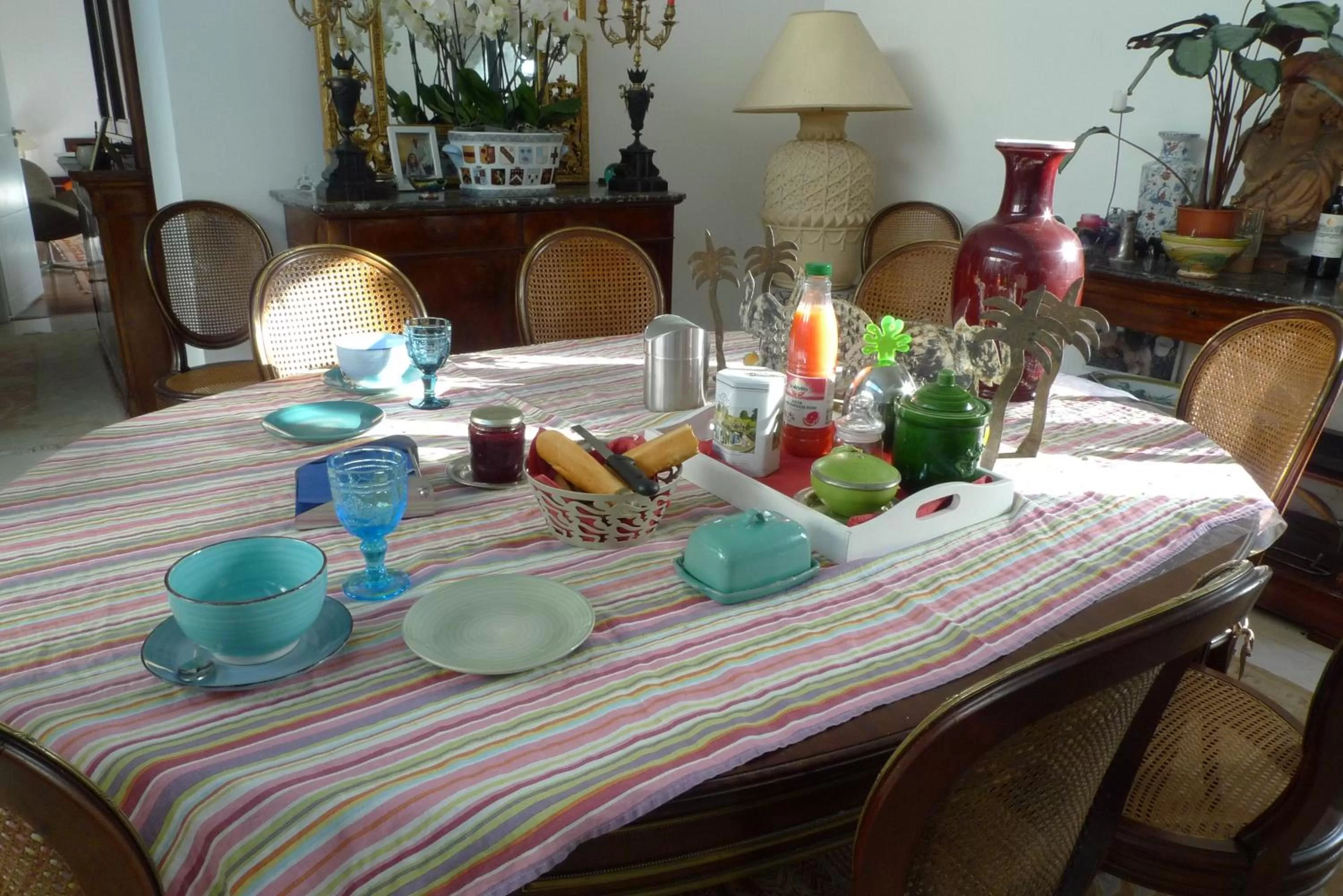Dining area, Restaurant/Places to Eat in Le Patio 3 Centre ville