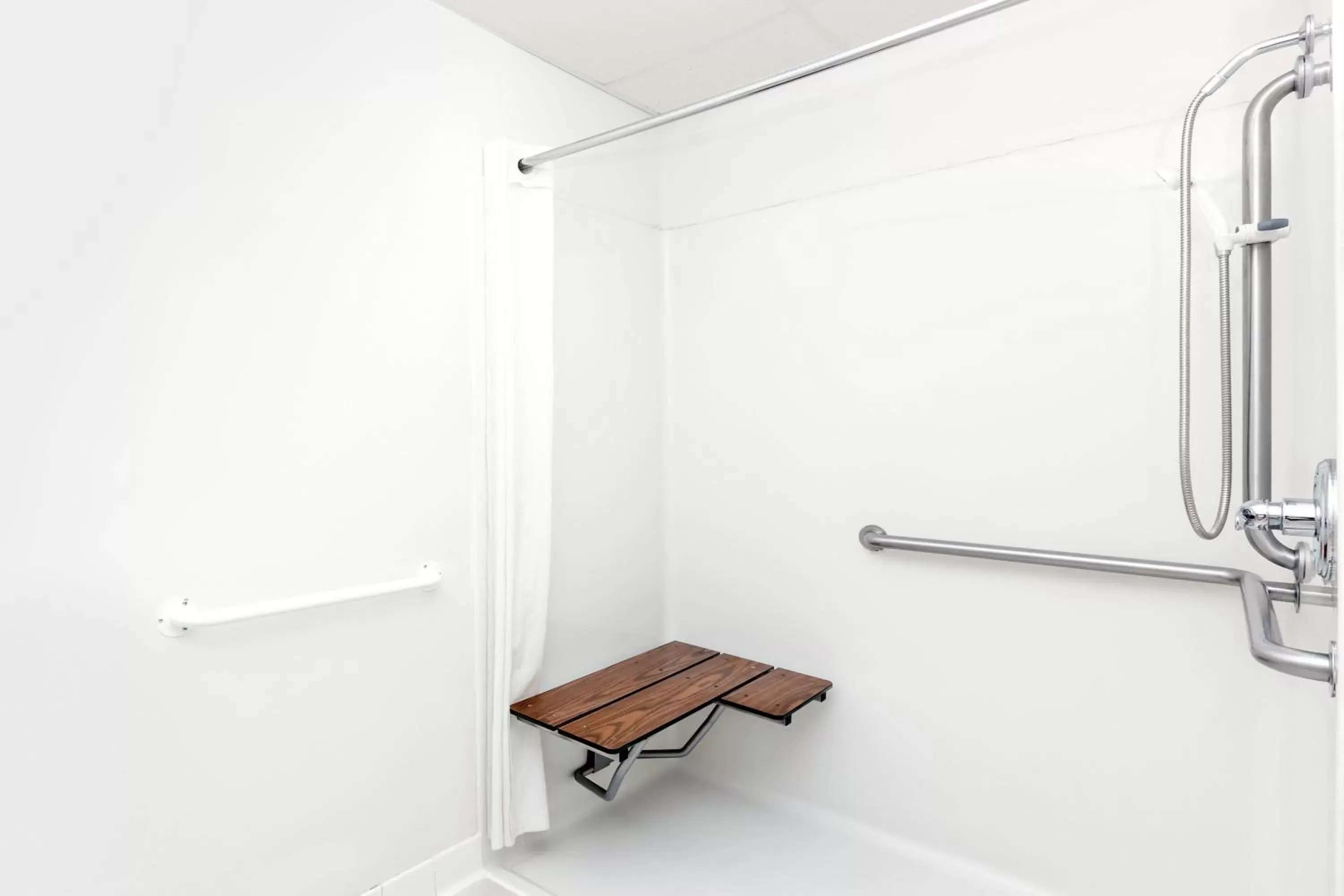 King Room - Disability Access/Non-Smoking in Americas Best Value Inn & Suites Atlantic King Room - Disability Access/Non-Smoking in Americas Best Value Inn & Suites Atlantic