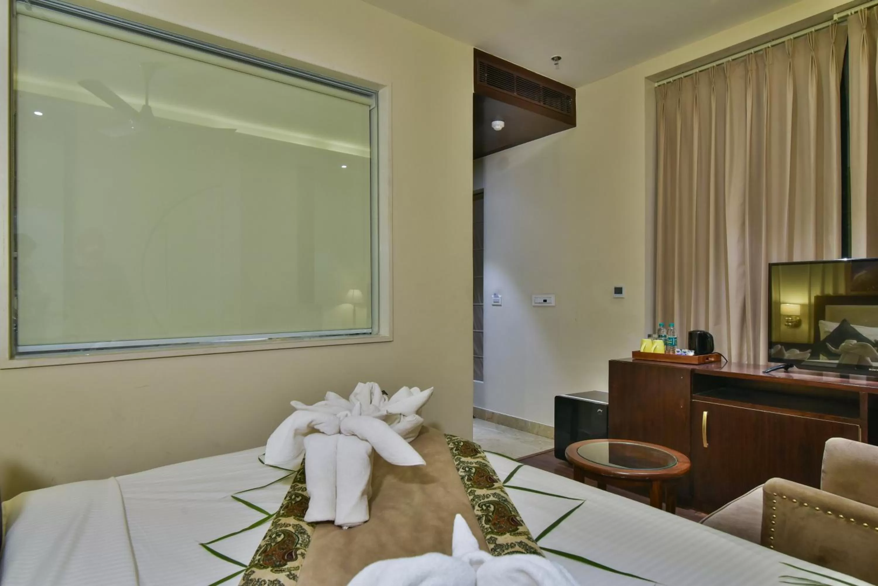 Living room in Hotel BR Grand -Near Golden Temple